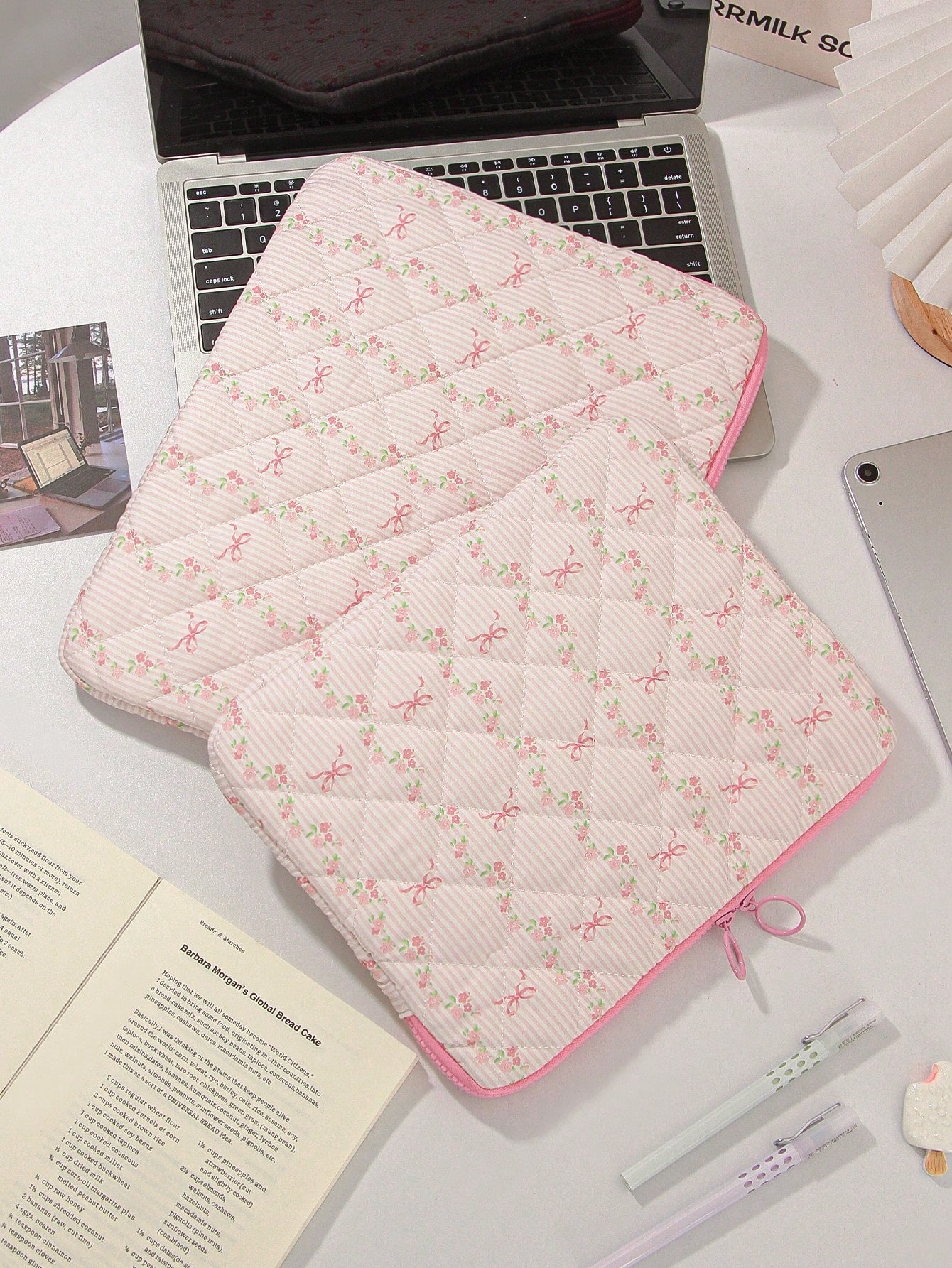 1Pc Floral & Strip Pattern Tablet Bag 11 Inch/13Inch Computer Bag Colourful Cute Protection Case Small Bag File Bag Laptop Sleeve Computer Carrying Case Bag 11 Inch/13Inch Portable Table Cover Bags F