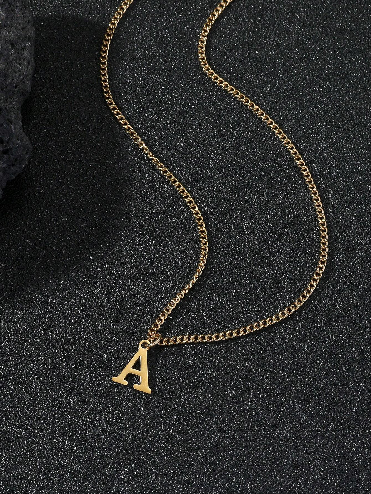 1pc Minimalist Stainless Steel Letter Pendant Necklace For Men, Suitable For Travel And Photo Wearing