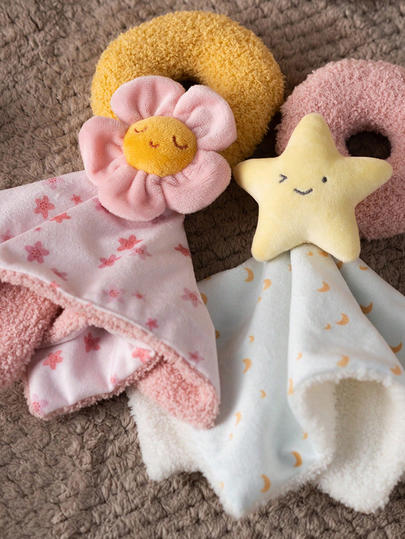 1pc Stuffed Baby Security Blanket Soft Plush Loveys For Babies Cute Cartoon Character Snuggle Blanket For Newborn Infants Toddlers Soothing Comfort Toy For Baby Shower Gift