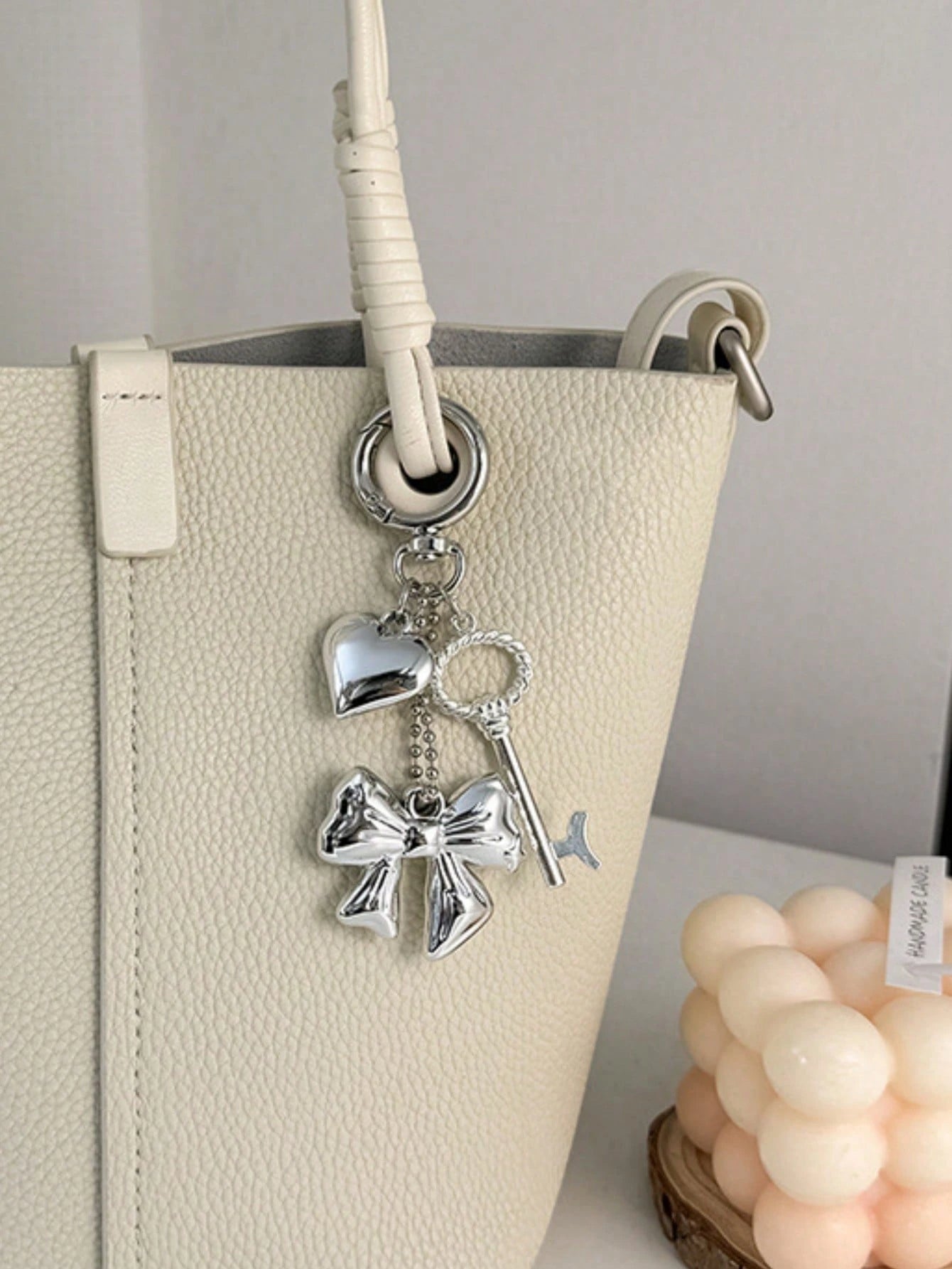 1pc Unisex Unique Design Metal Style Keychain Silver Heart Bear Keyring Gift For Friends Couples Bag Charm Purse Charm Y2K