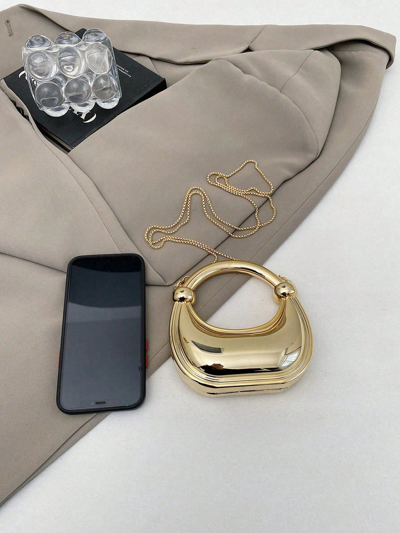 New Acrylic Mini Bag Fashionable Clutch Bag Unique Crescent Shape Elegant Evening Bag Crossbody Chain Bag