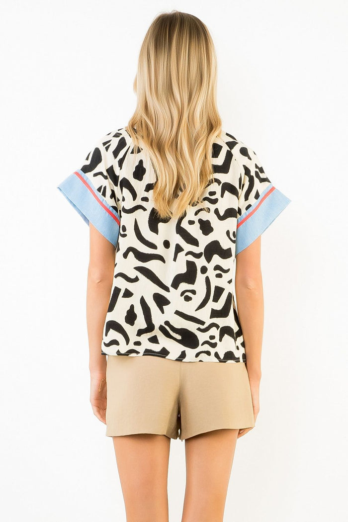 Short Sleeve Abstract Pattern Top