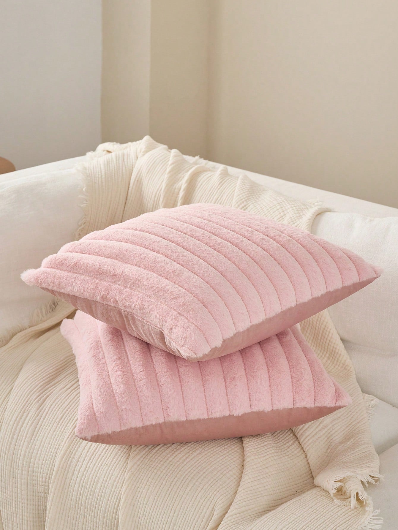 1/2pcs Solid Color Striped Faux Rabbit Fur Decorative Pillowcase, Reverse Side Dutch Velvet Fabric, Square Cushion Cover, Holiday Home Pillow Decor, Soft Comfortable Velvet Fabric, Modern Decorative S