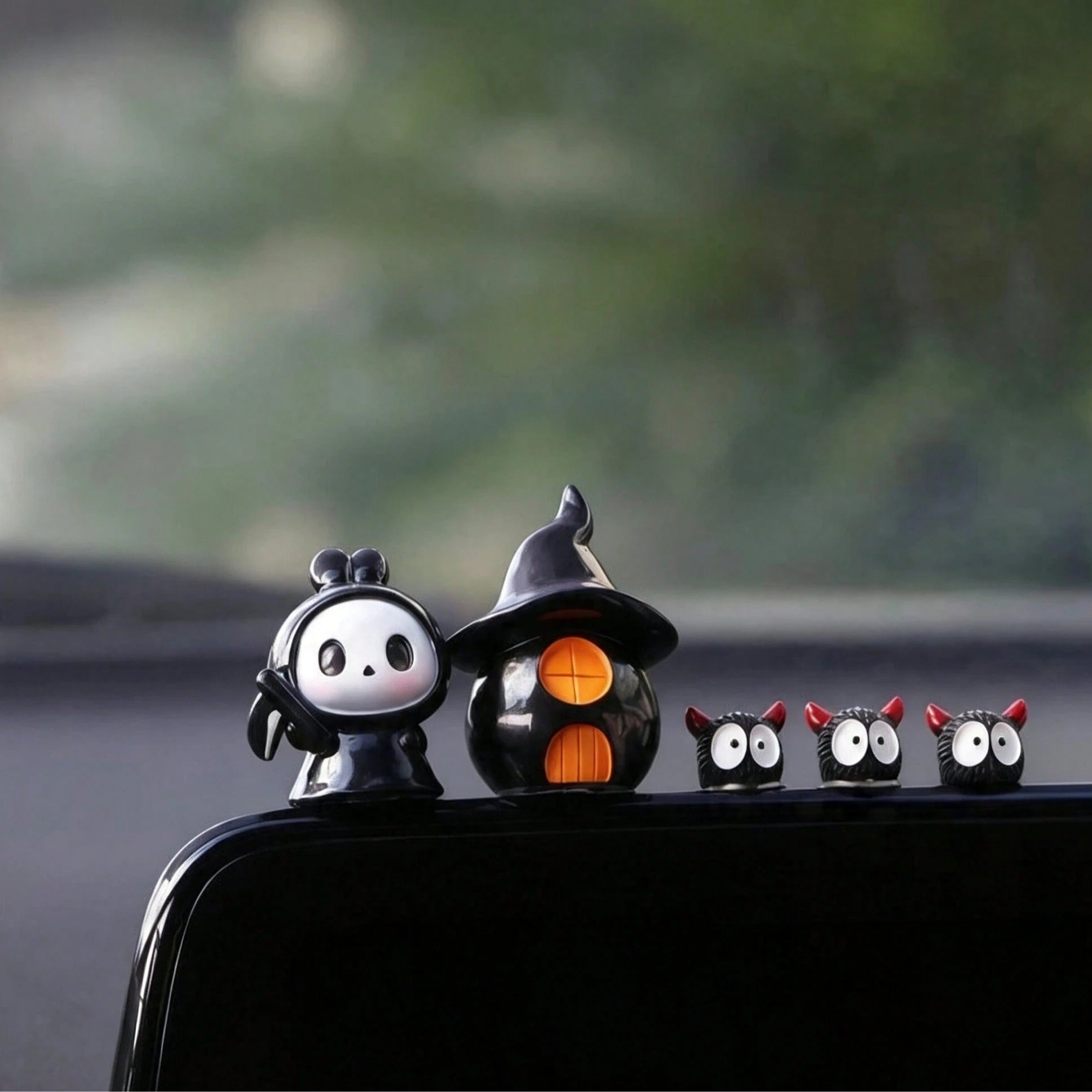 1/5pcs Cute Ghost Car Ornament, Halloween Demon Coal Shape, Car Dashboard Decor, Desktop Small Ornament, Fun Stress Relief Car Accessory, Holiday Gift