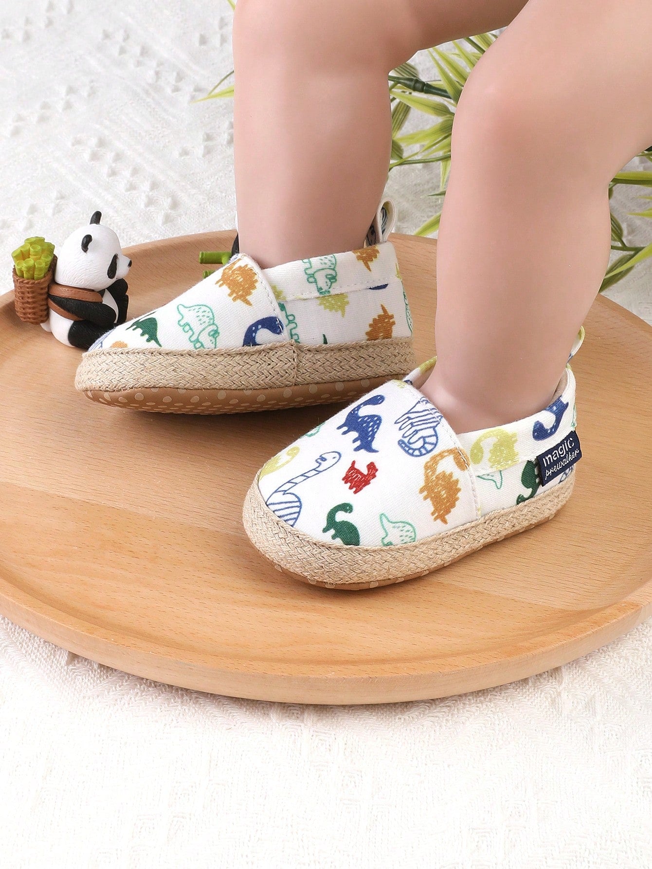1 Pair Boys Girls Cartoon Dinosaur Design Slip-On Flat Sneakers, Infant Walking Shoes, Spring Autumn Summer Winter
