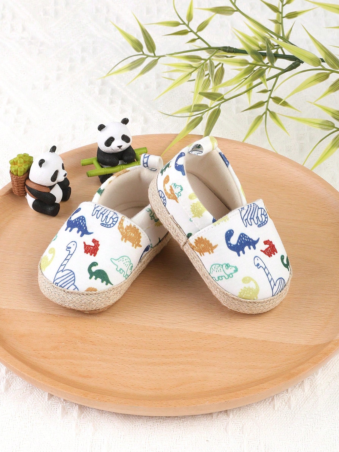 1 Pair Boys Girls Cartoon Dinosaur Design Slip-On Flat Sneakers, Infant Walking Shoes, Spring Autumn Summer Winter