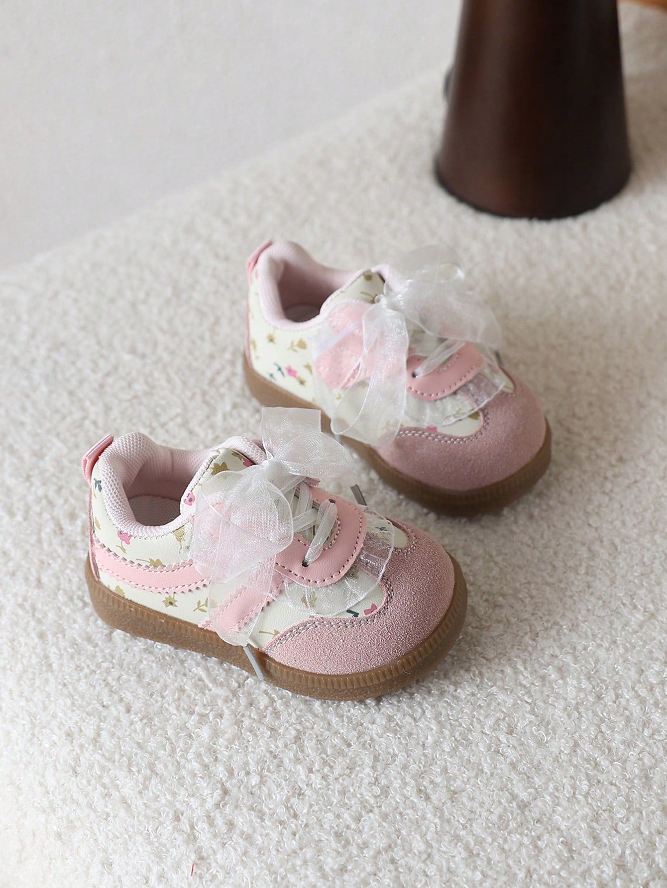 1 Pair Floral Lace Cute Baby Sneakers, Patchwork Soft Bottom Lightweight Casual Girls Shoes
