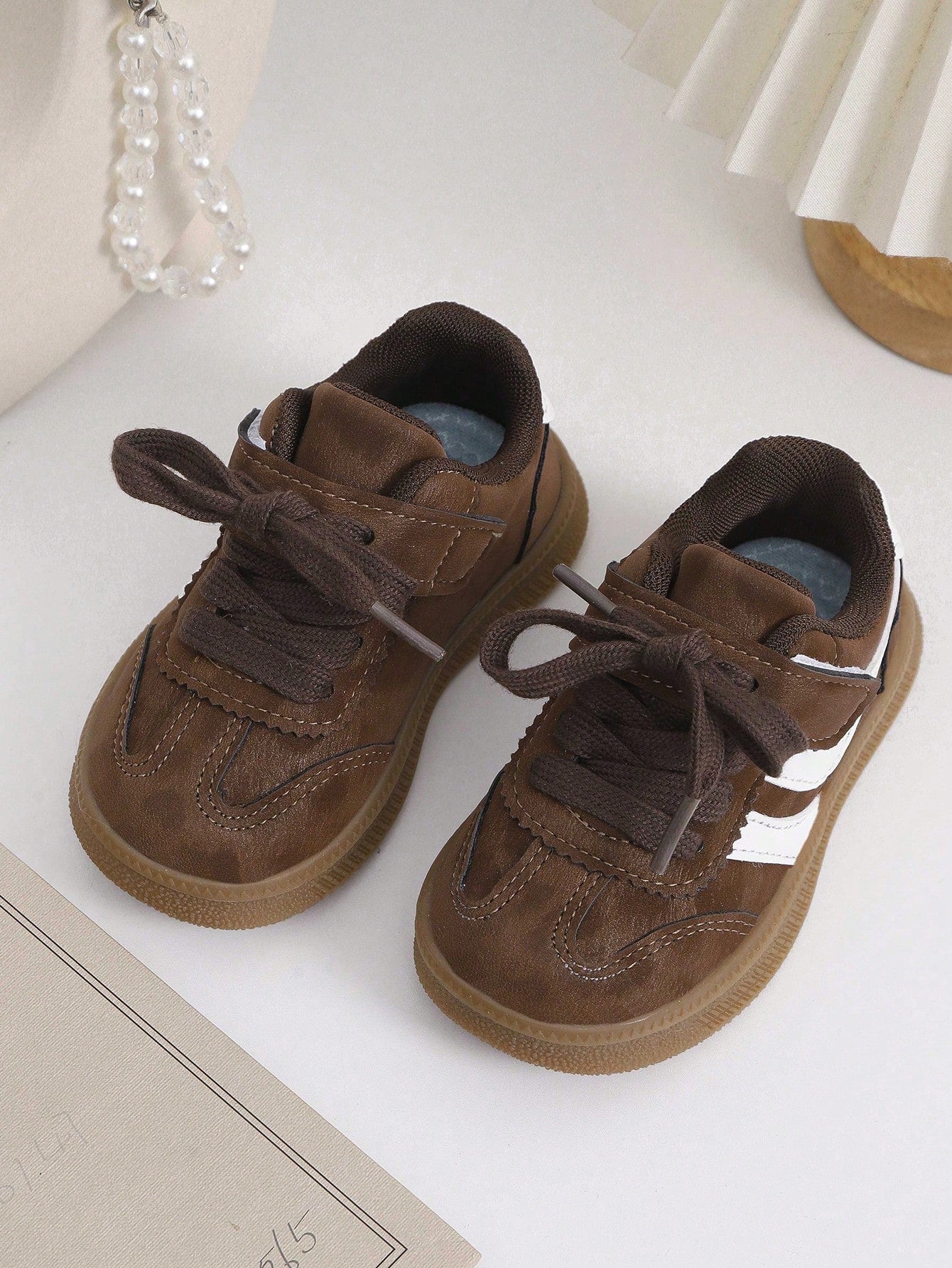 1 Pair Toddler Boys/Girls Floral PU Hook And Loop Design Casual Sports Shoes, Fashionable, Suitable For Autumn