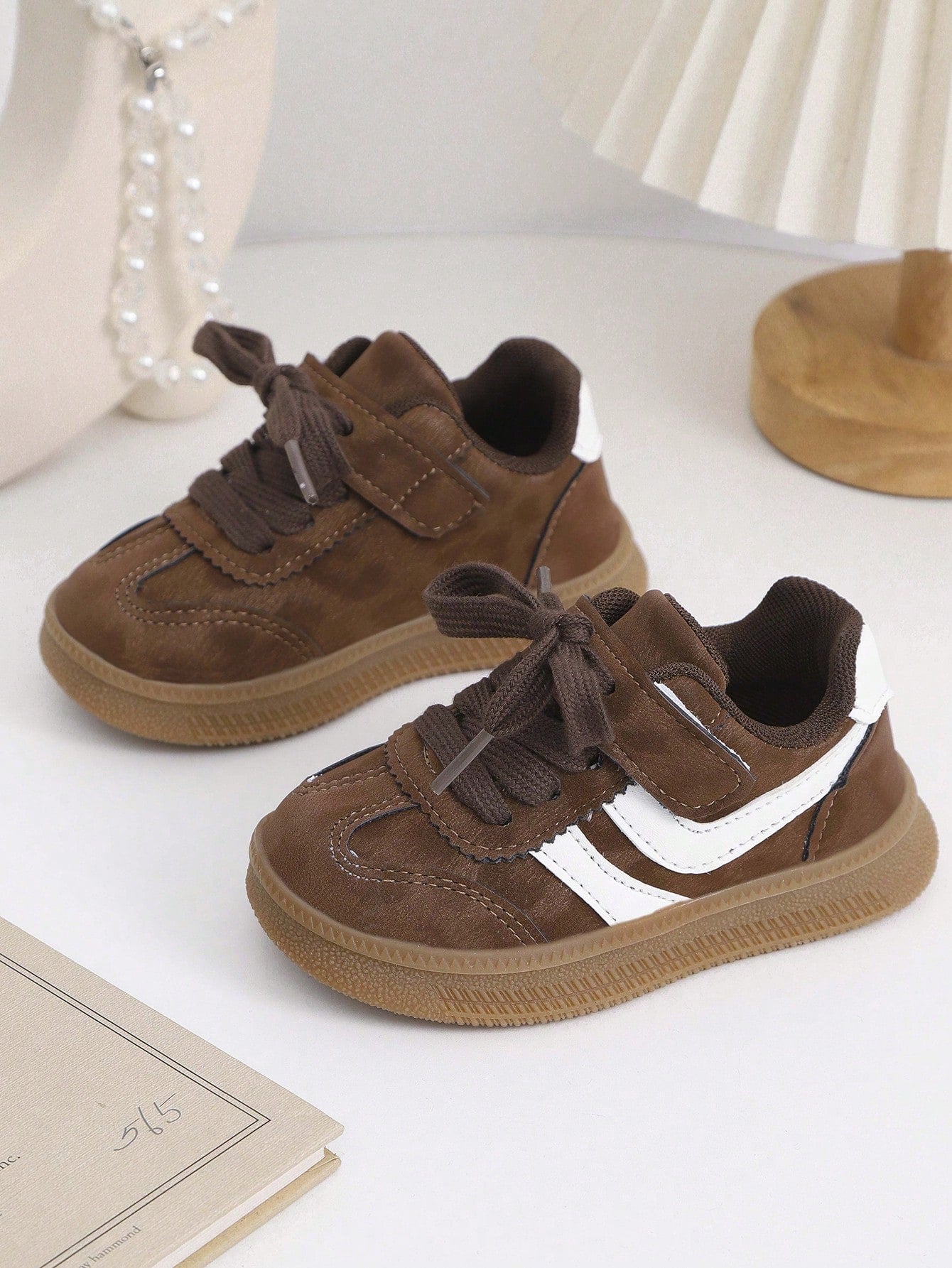 1 Pair Toddler Boys/Girls Floral PU Hook And Loop Design Casual Sports Shoes, Fashionable, Suitable For Autumn