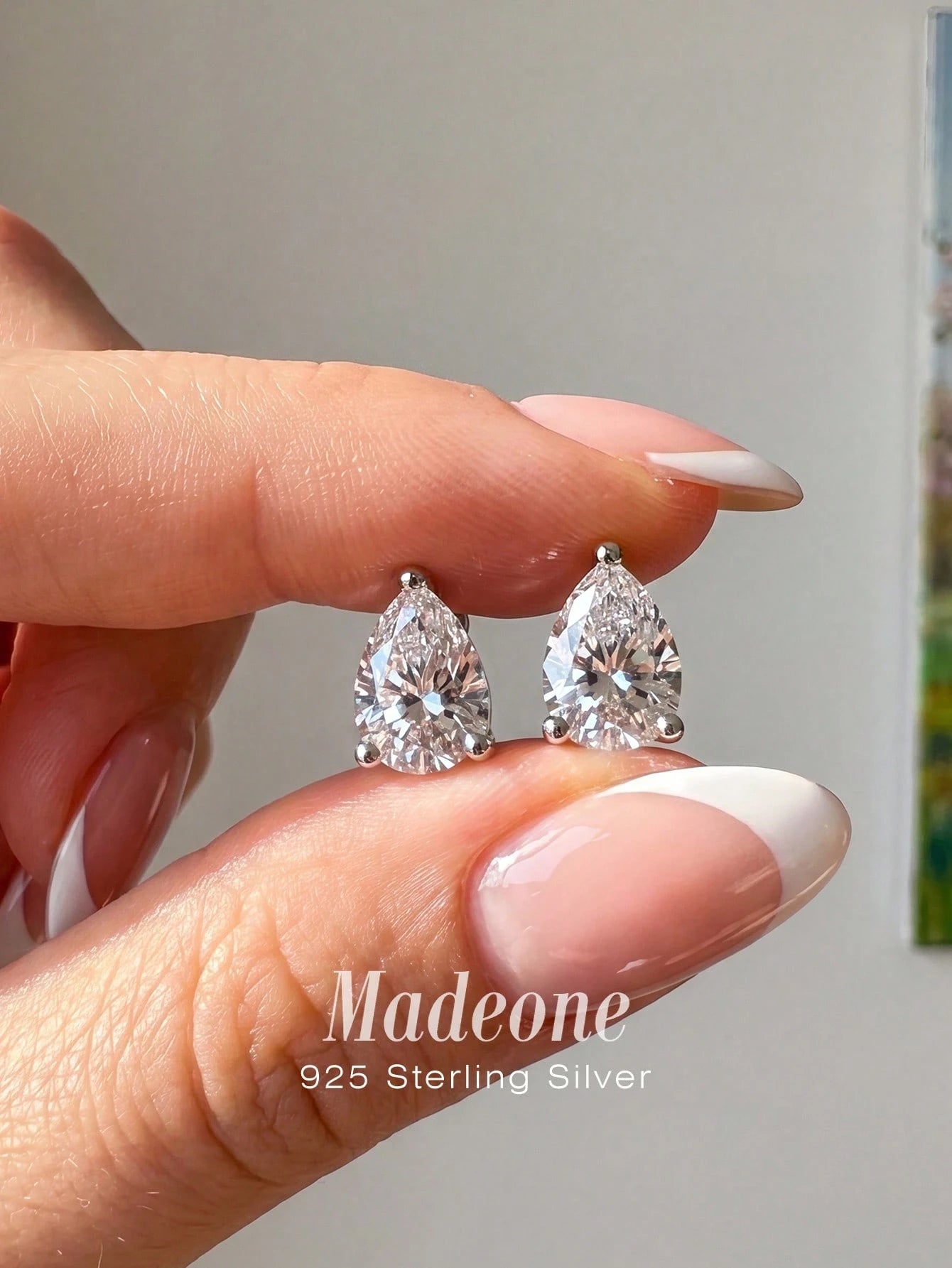 1 Pair Women's Teardrop Shaped Gold-Plated White Zirconia Earrings, Exquisite Jewelry, Suitable For Engagement, Wedding Anniversary, Birthday Gifts
