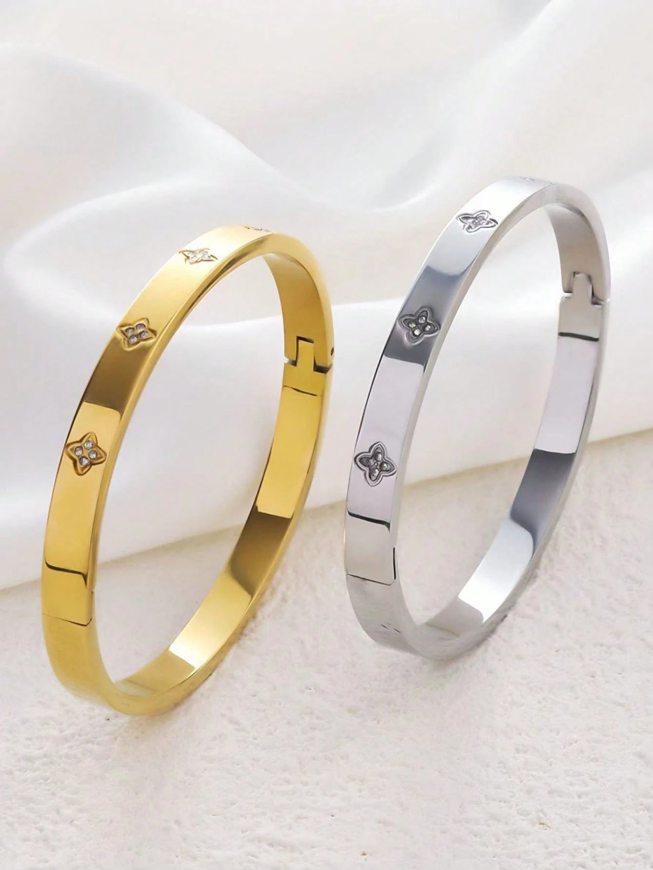 1 Piece Sterling Silver Bracelet, Mirror Polished, Not Easy To Fade, Lucky Four-Leaf Clover With Zirconia, Fashionable And Classic Style, Suitable For Daily Wear