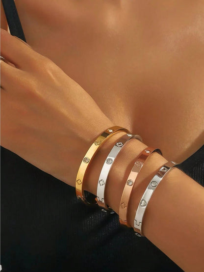 1 Piece Sterling Silver Bracelet, Mirror Polished, Not Easy To Fade, Lucky Four-Leaf Clover With Zirconia, Fashionable And Classic Style, Suitable For Daily Wear