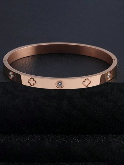 1 Piece Sterling Silver Bracelet, Mirror Polished, Not Easy To Fade, Lucky Four-Leaf Clover With Zirconia, Fashionable And Classic Style, Suitable For Daily Wear
