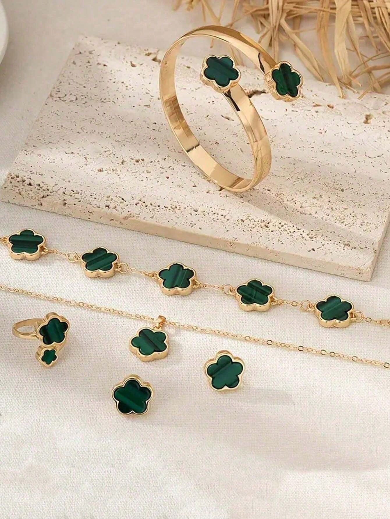 1 Set (5pcs) Lucky Flower Shaped Alloy Jewelry Set, Fashionable Gift For Women, Healing Crystal Bracelet, Suitable For Daily Wear, Ideal Gift For Girlfriend, Wife Or Partner