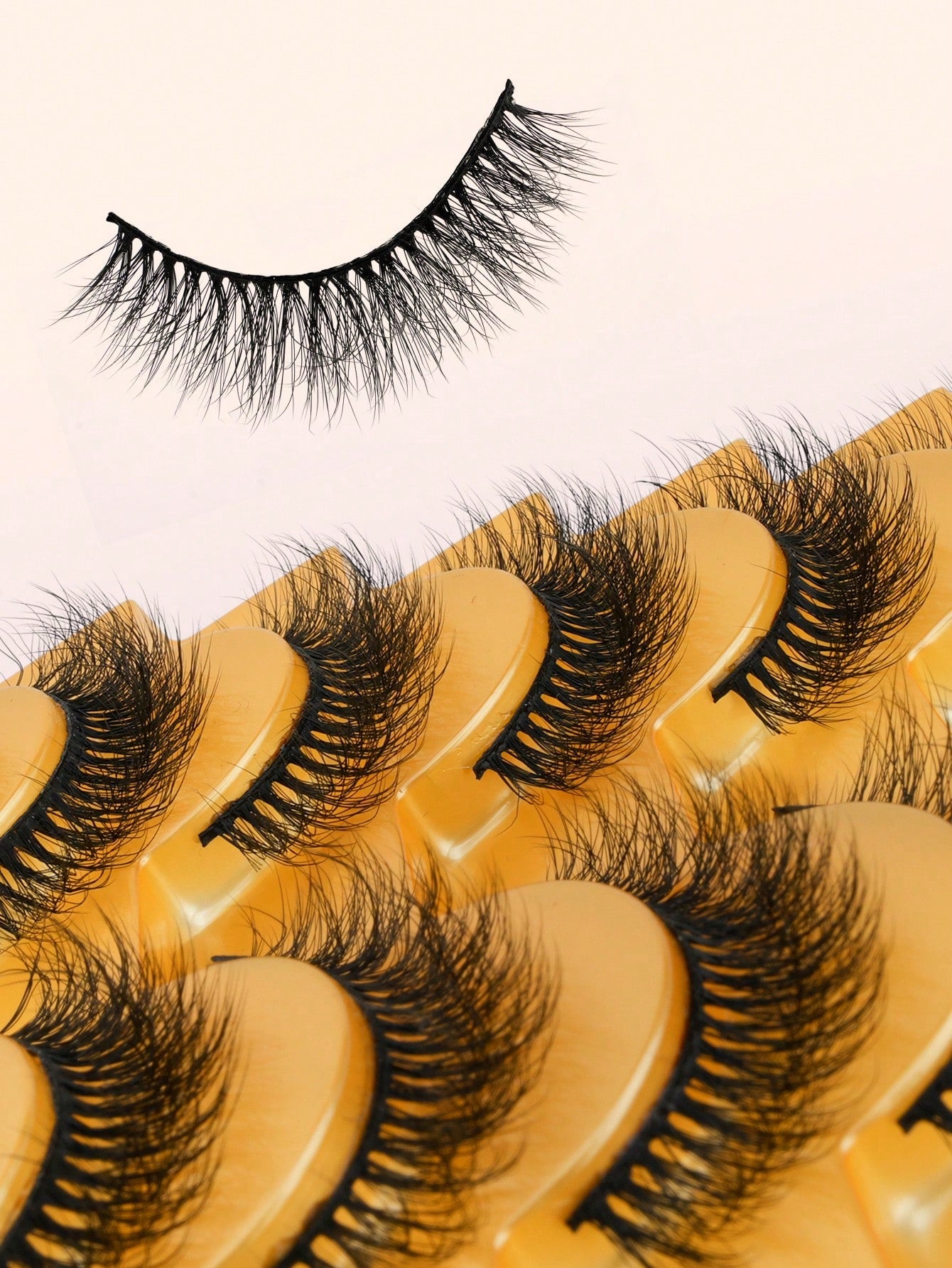 10 Pairs 3D Curly Artificial Short Eyelashes, Soft Natural Layered Lash Strips, Comfortable To Wear, Suitable For Girls' Daily Life, Dates, Work