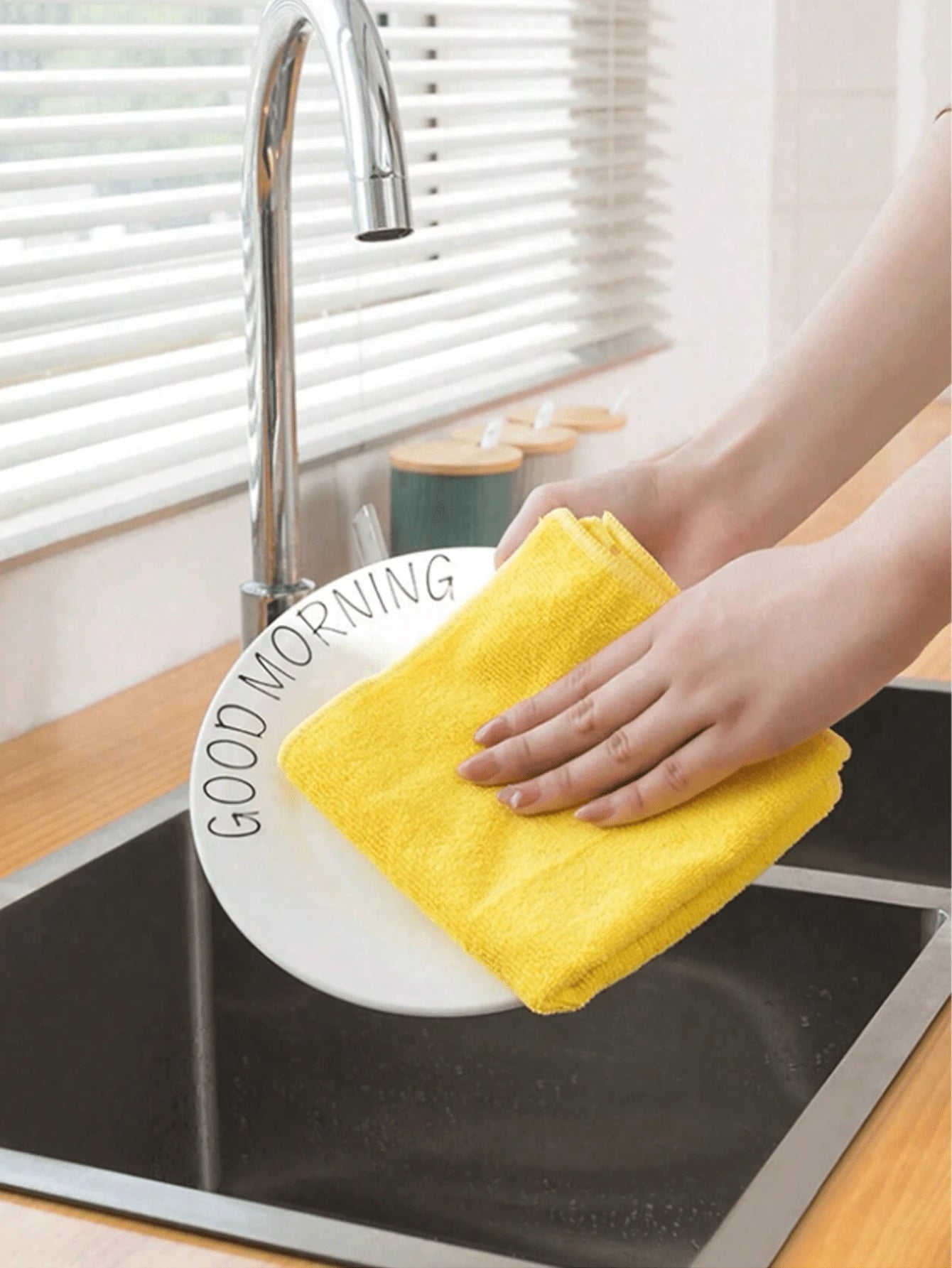 10pcs/Pack Super Soft Microfiber Cleaning Cloths, 25*25cm/30*30cm Random Colors, Absorbent Cleaning Rags For Kitchen, Glass, Home Use- Kitchen, Bathroom, Household