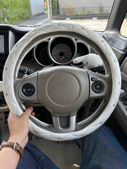 15-Inch Diamond Pattern Leather Shiny Universal Car Steering Wheel Cover- Black & White