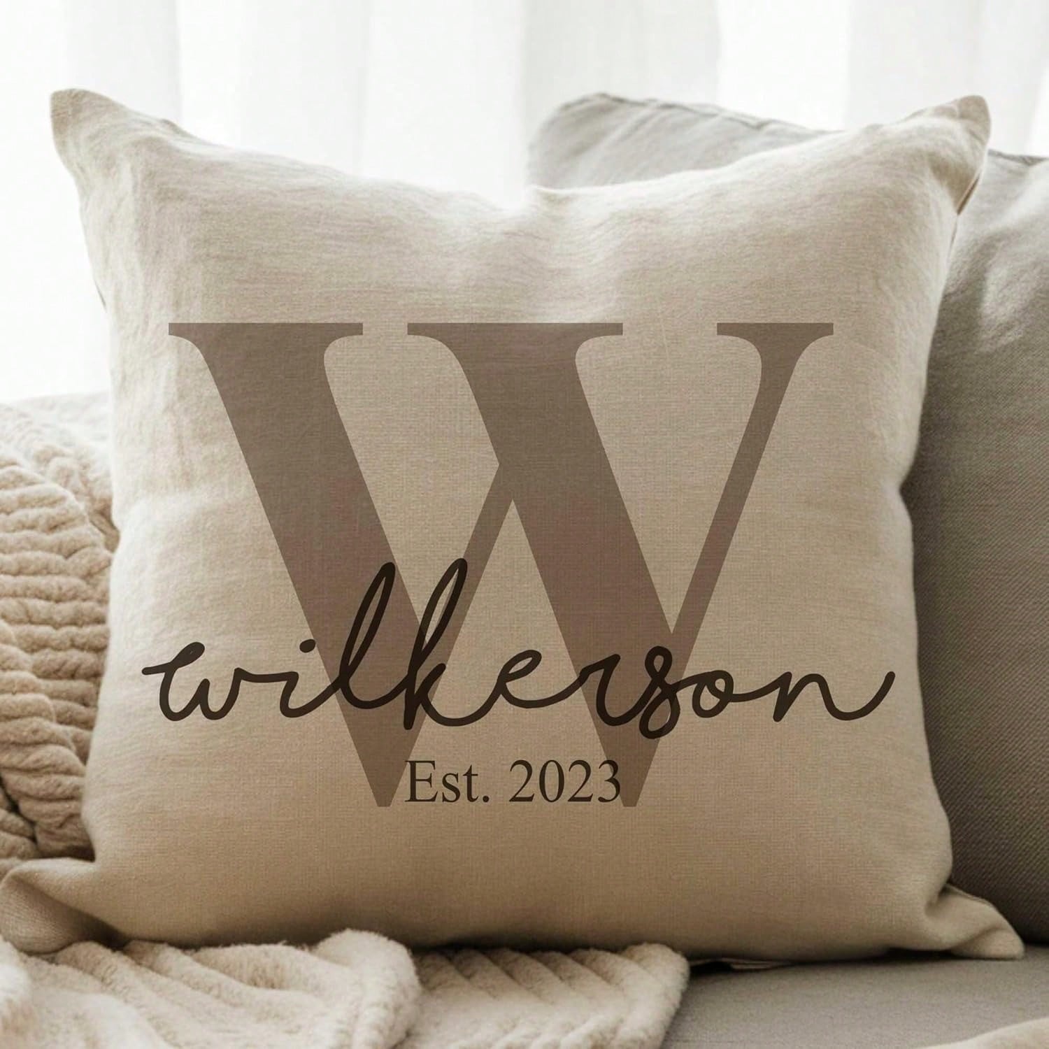 1PC 18x18 Inch Personalized Monogram Throw Pillow Cushion Cover For Home Decor (Cover Only)