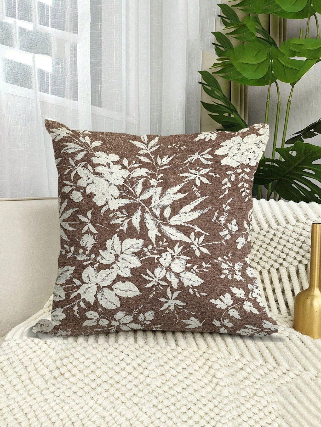 1pc/2pcs/4pcs Deep Brown Background Vintage White Floral Sketch Print Pillow Case, Country Vintage Style Bedroom Decor| Living Room Decor| Room Decor, Polyester Durable Hard Fabric Single-Sided Prin