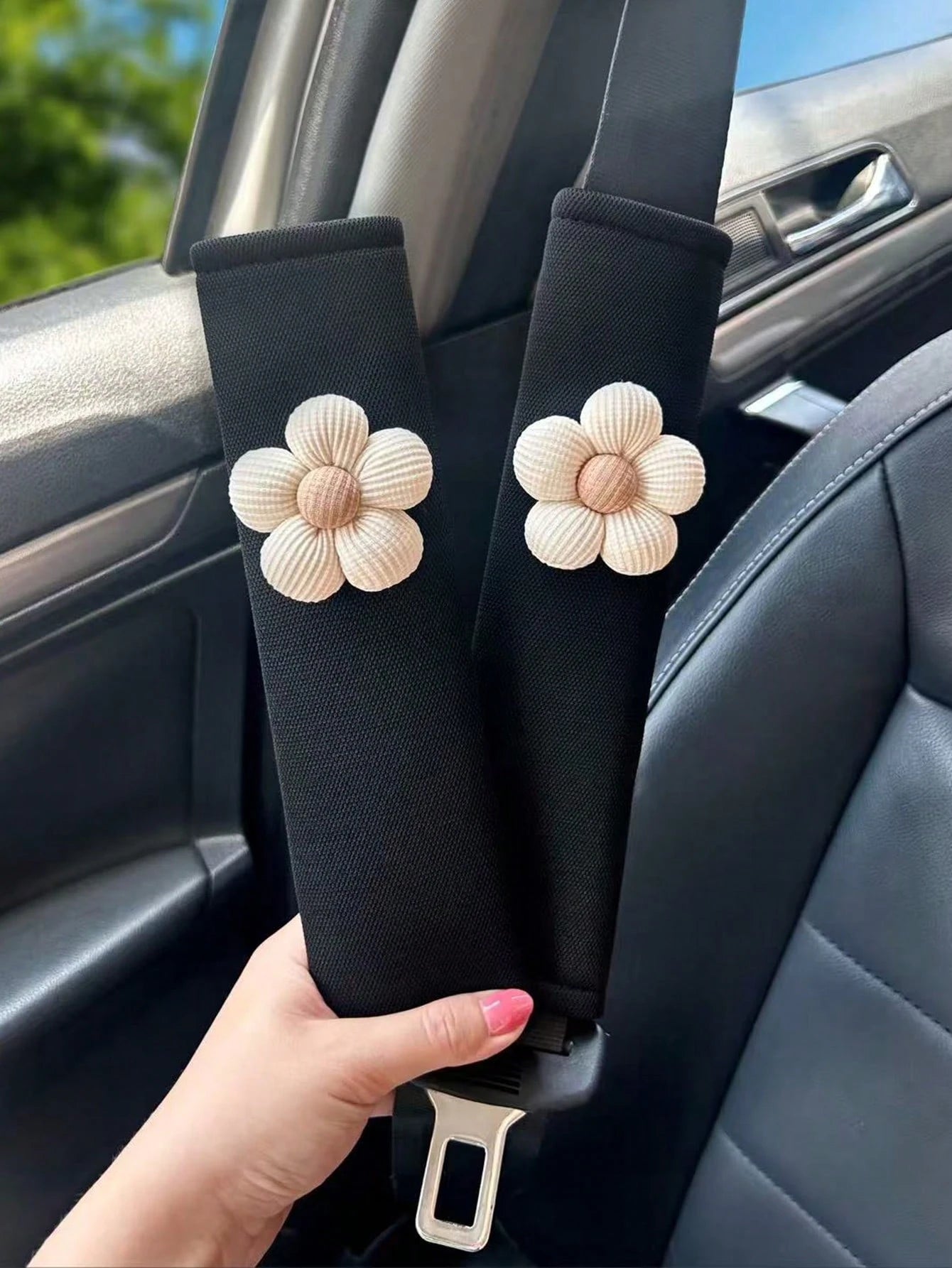 1pc/2pcs Car Seat Belt Flower Shoulder Pad, Anti-Chafing Neck Protector Sleeve, All Season Universal