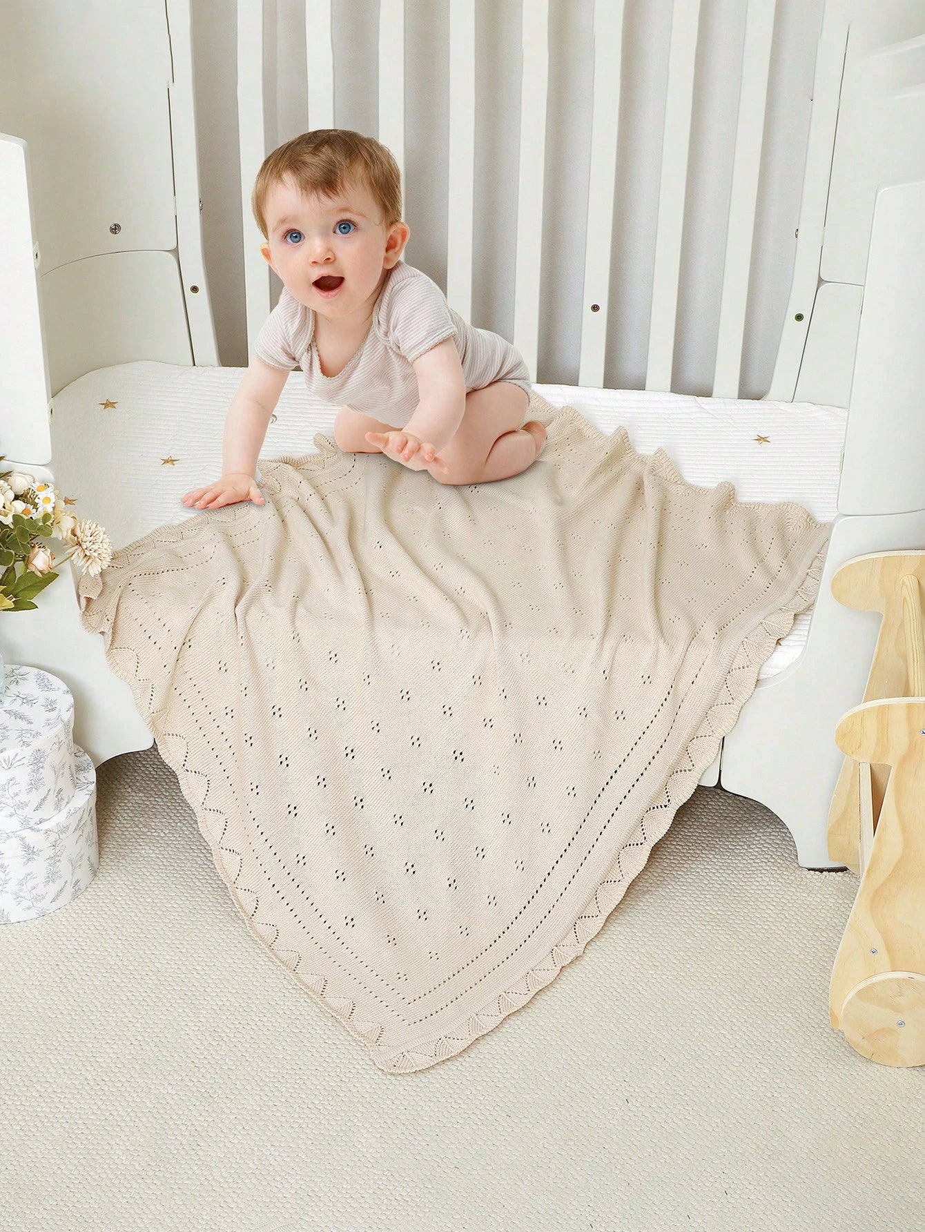 1pc Beige Knitted Baby Blanket With Perforated Texture + Wavy Edge, Gentle Children Blanket For All Seasons