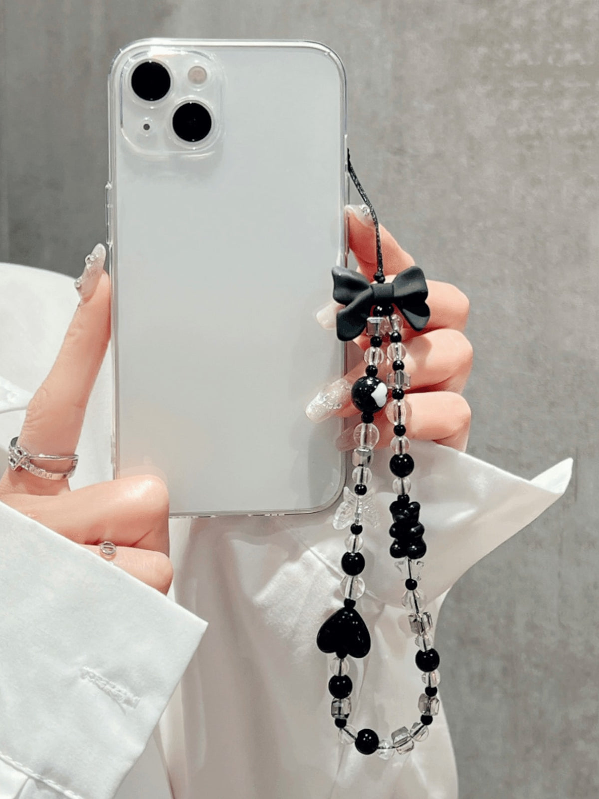 1pc Black Heart-Shaped Ball Bow Detail Polka Dot Style Matte Black Bowknot Lovely And Lively Youthful Simple Style Mobile Phone Chain Keychain Earphone Cord Lovely And Lively Youthful Tulip Pearl Colo