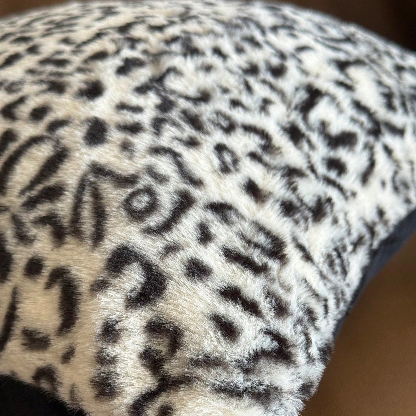 1pc Black & White Leopard Print Pillow Cover, Luxury Style Pillow Case Suitable For Bedroom, Sofa, Living Room, Great Gift