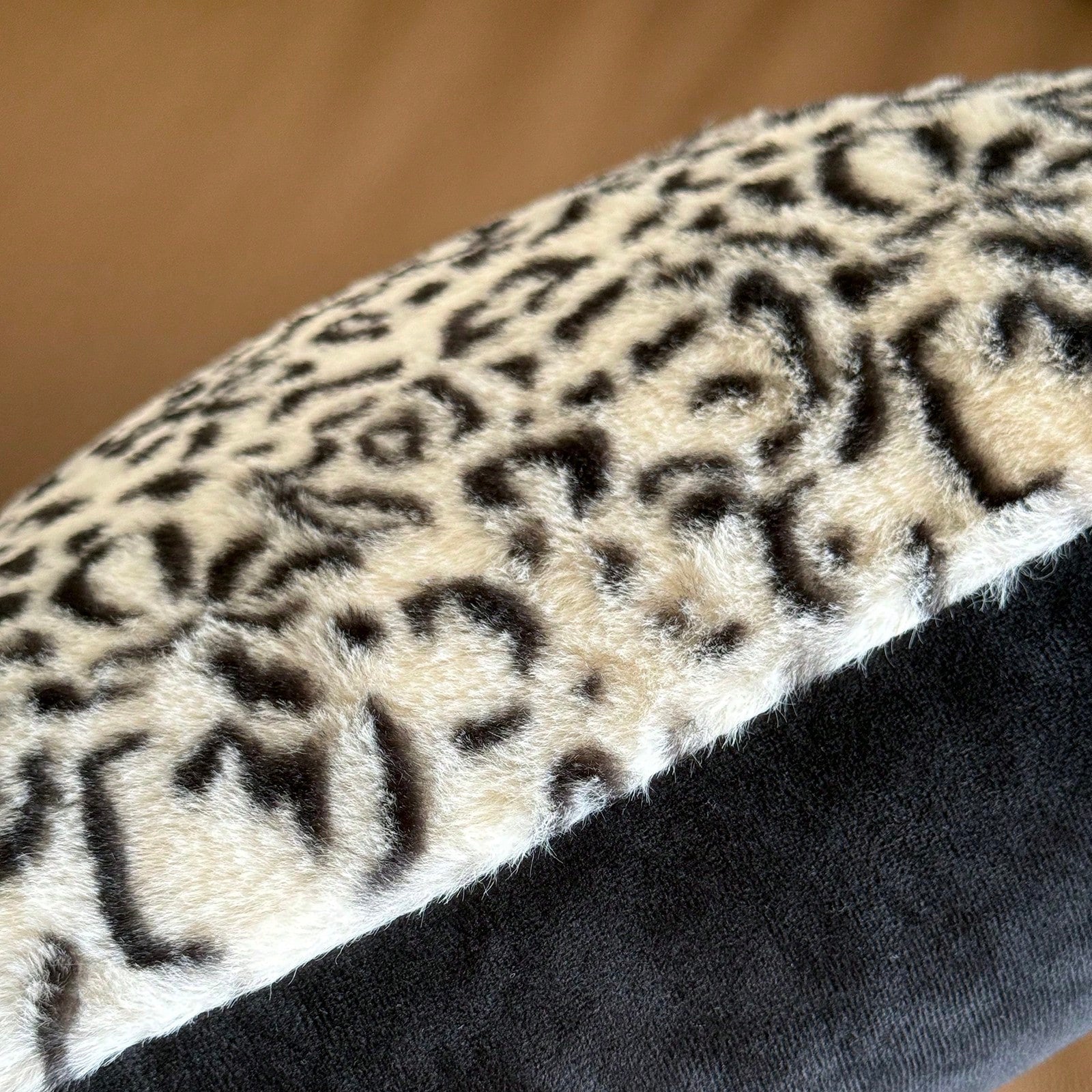 1pc Black & White Leopard Print Pillow Cover, Luxury Style Pillow Case Suitable For Bedroom, Sofa, Living Room, Great Gift