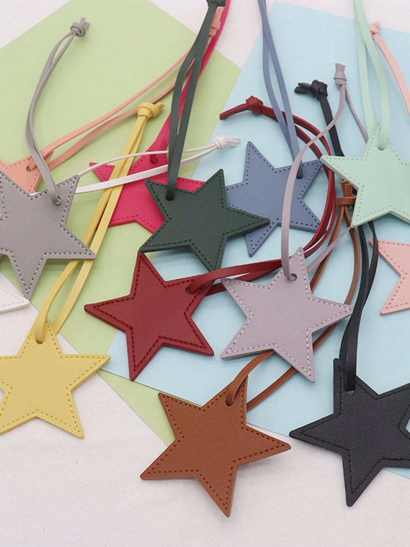1pc Christmas Pentagram Pendant, PU Unisex Star Bag Charm, Star Hanging Decoration, Gift Keychain, Leather Strap