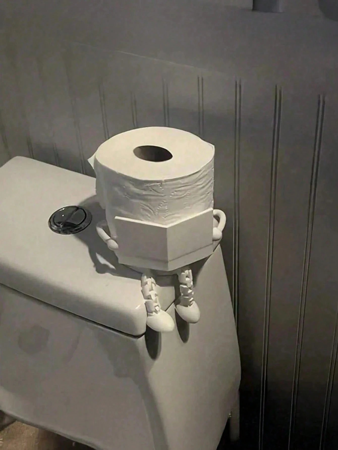 1pc Creative Human-Shaped Toilet Paper Holder- Fun Sitting Design, Bathroom Tissue Storage And Desktop Organizer. Minimalist Style. Perfect Gift For Friends And Family. Suitable For Bathroom, Bedroom