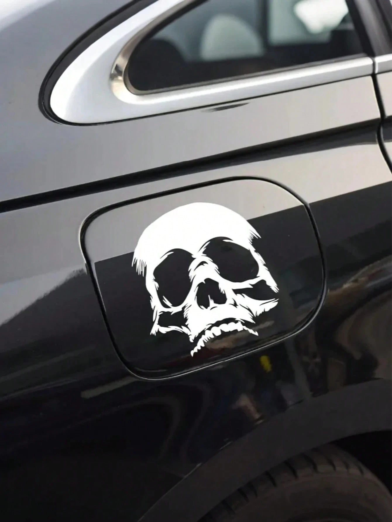1Pc Evil Skull Face Sticker- Universal Waterproof Car Laptop Fuel Cap Truck Rear Window Decal, Motorcycle Totem Skull Art, Creative Custom Vehicle Decoration