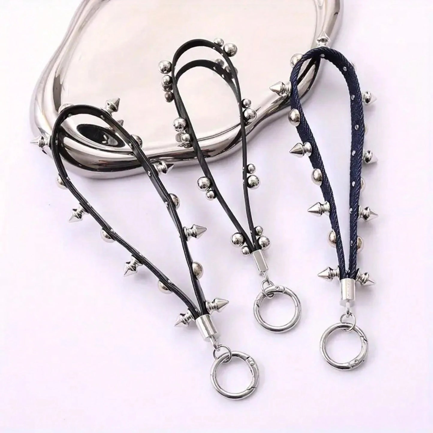 1pc Fashion Punk Spike Leather Keychain Wrist Strap, Black Riveted Strap With Metal Ring, For Daily Outings, Music Festivals, Key & Bag Accessory