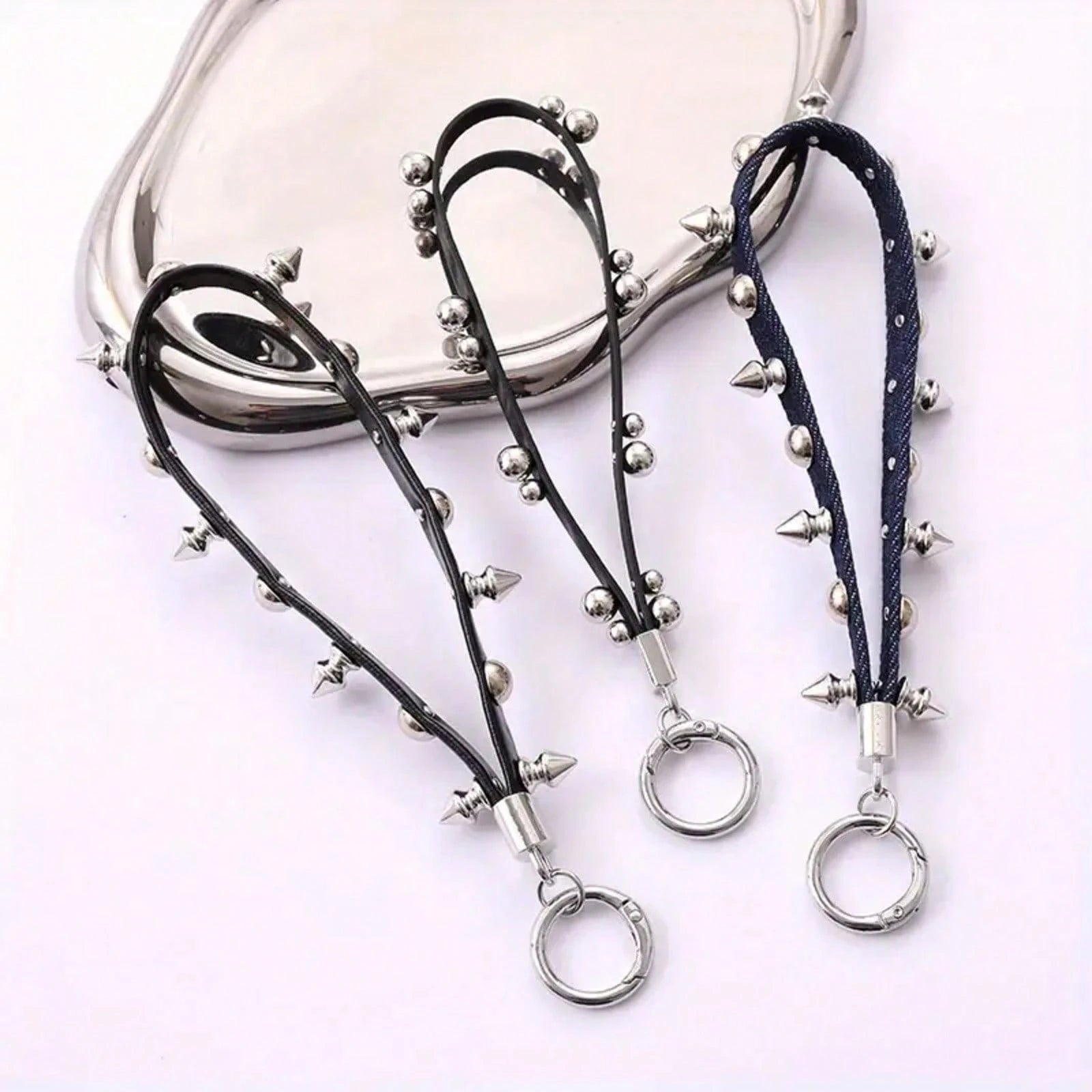 1pc Fashion Punk Spike Leather Keychain Wrist Strap, Black Riveted Strap With Metal Ring, For Daily Outings, Music Festivals, Key & Bag Accessory