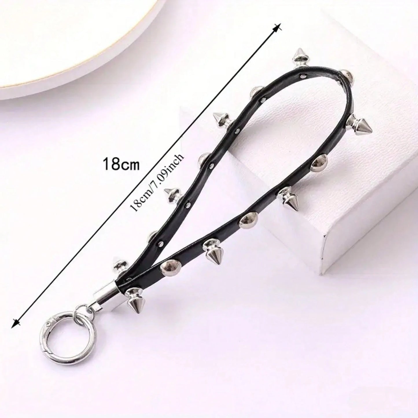 1pc Fashion Punk Spike Leather Keychain Wrist Strap, Black Riveted Strap With Metal Ring, For Daily Outings, Music Festivals, Key & Bag Accessory