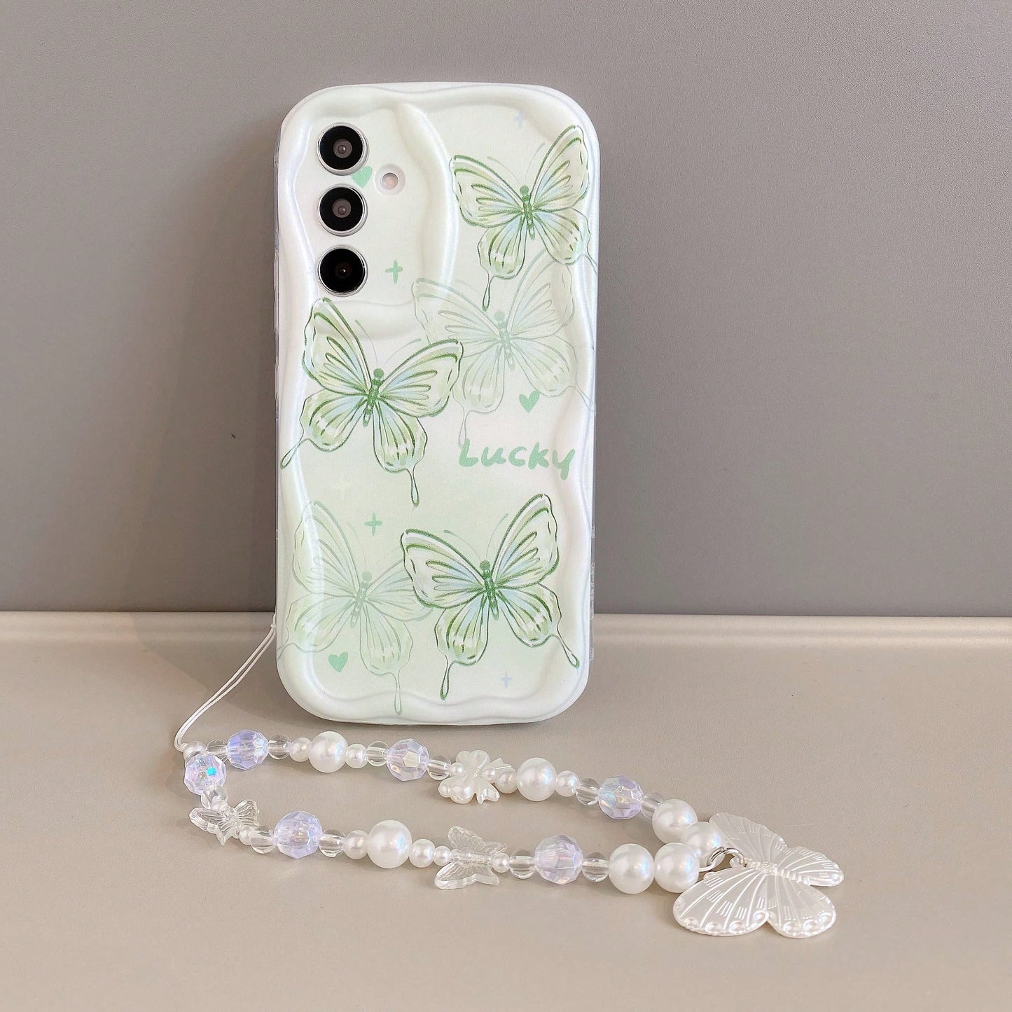1pc Fresh Lucky Butterfly Beaded Bracelet, Cream Pattern Soft Shell Anti-Drop Phone Case, Asymmetrical Shape Phone Case Compatible With Android Series. [International Version, Not Local Version] S26U