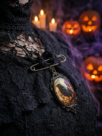 1pc Gothic Dark Style Vintage Fashion Crow Oil Painting Design Lace Brooch, Creative Pin, Collar Button, Suitable For Halloween Party And Gathering