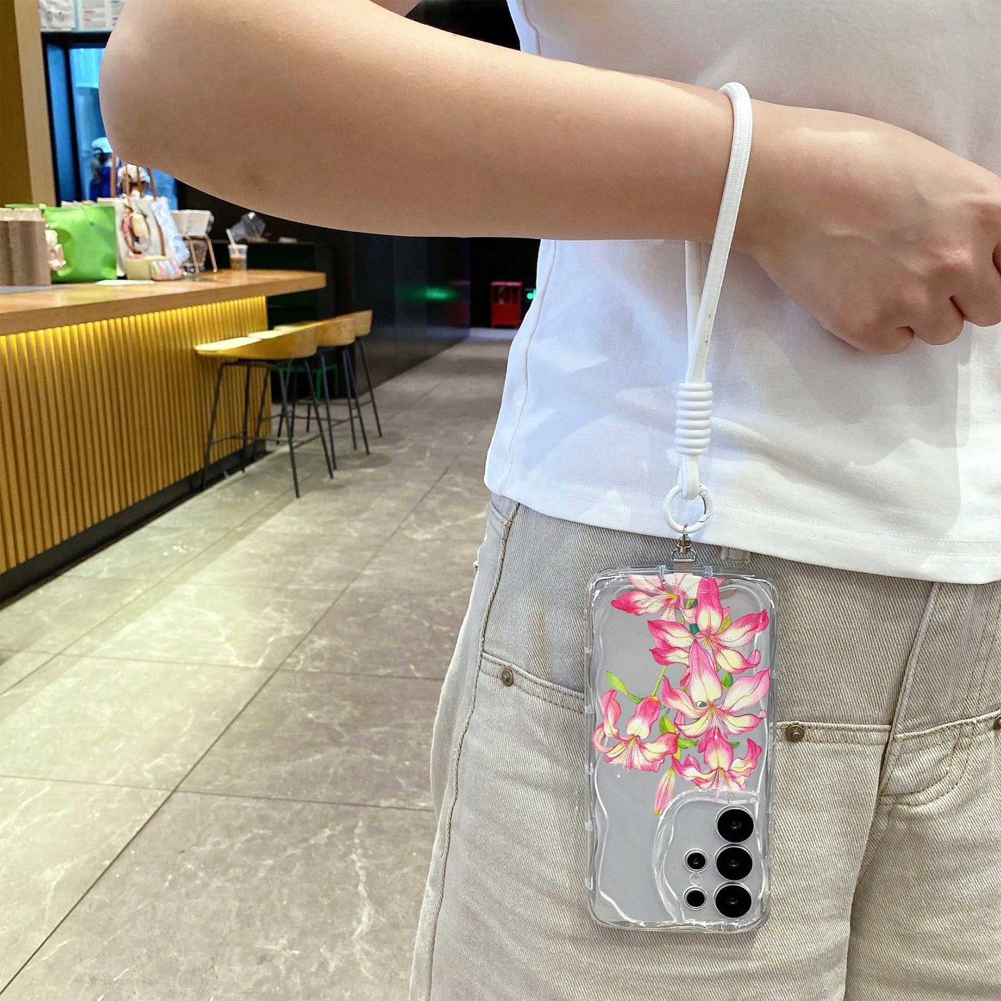 1pc Gradient Lily Flower Pattern Cream Wavy Anti-Drop Protective Phone Case + Hand Strap Accessory Compatible With Galaxy S23/S24/S25/S26/S26Ultra/S26 Plus/A57/A37/A17/A07/ Note13Pro/ A3X/ Y21 Series