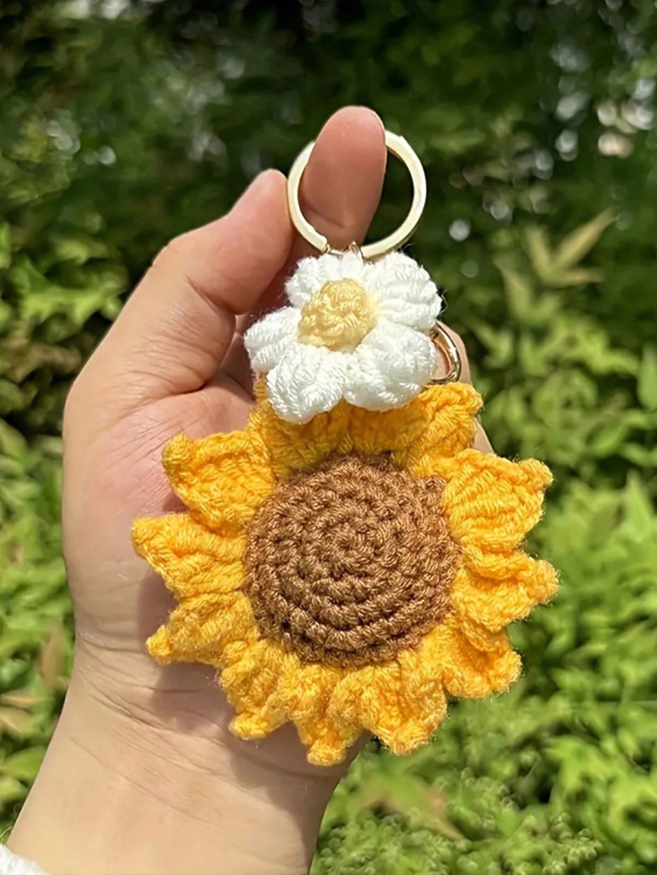 1pc Handmade Crochet Sunflower Keychain Fashionable Versatile Bag Pendant Cute Keyring Beach Daisy