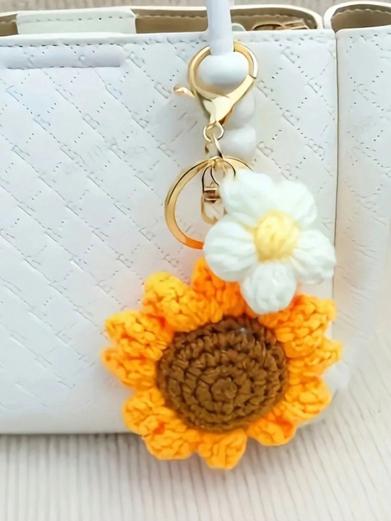 1pc Handmade Crochet Sunflower Keychain Fashionable Versatile Bag Pendant Cute Keyring Beach Daisy