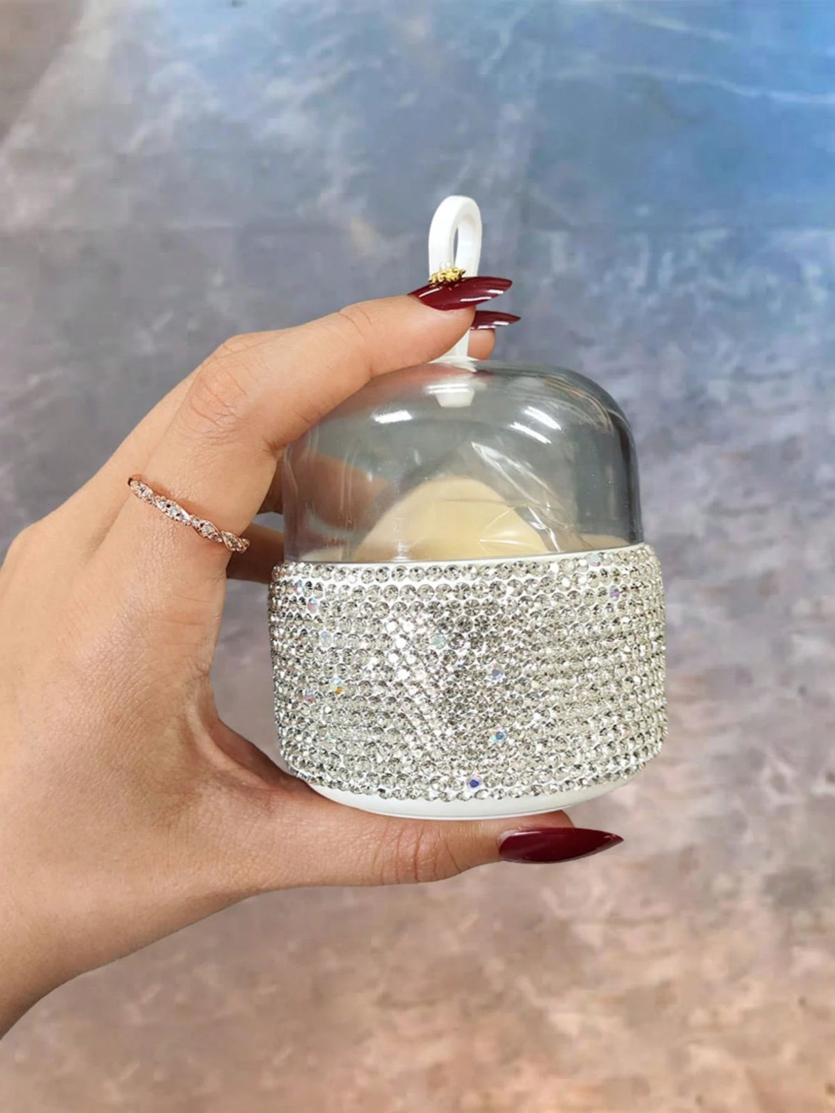 1pc Highly Attractive Glitter Artificial Rhinestone Makeup Sponge Storage Box, Dust-Proof Foundation Powder Puff Storage Box, Travel Portable Makeup Egg Storage Box, Creative Makeup Gift, Random Puff
