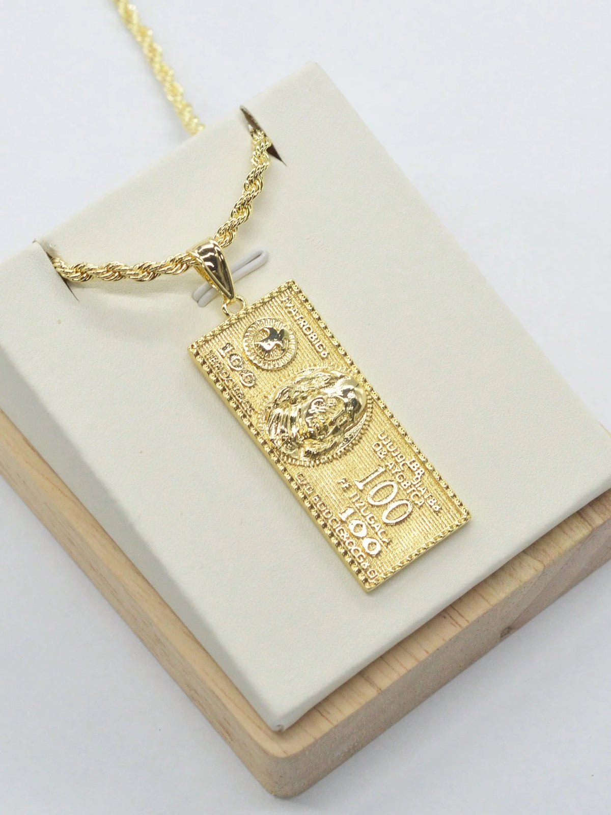 1pc Hip Hop Vintage 100 Dollar Bill Pendant Necklace, Unisex Twisted Chain Dollar Sign Square Plate Accessory, Halloween, Christmas, Party Gathering Gift