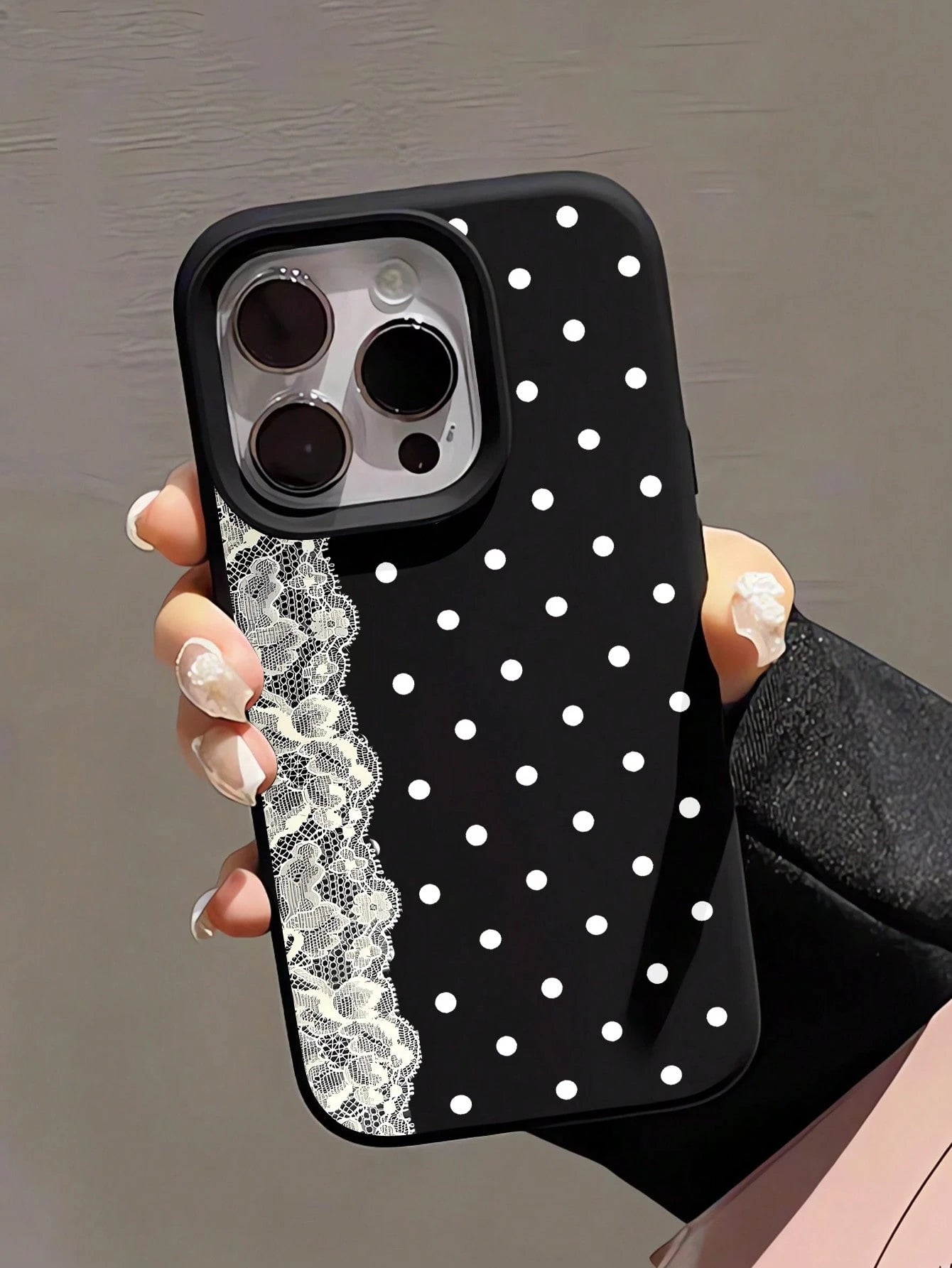 1pc Lace Polka Dot Pattern Shockproof Black Liquid Straight Edge TPU Phone Case, Suitable For IPhone 16 Pro Max/16/16 Pro/16 Plus/15/15 Pro Max/15 Pro/11/12/13/14 Pro Max/11 Pro/11 Pro Max/12 Pro/12 P