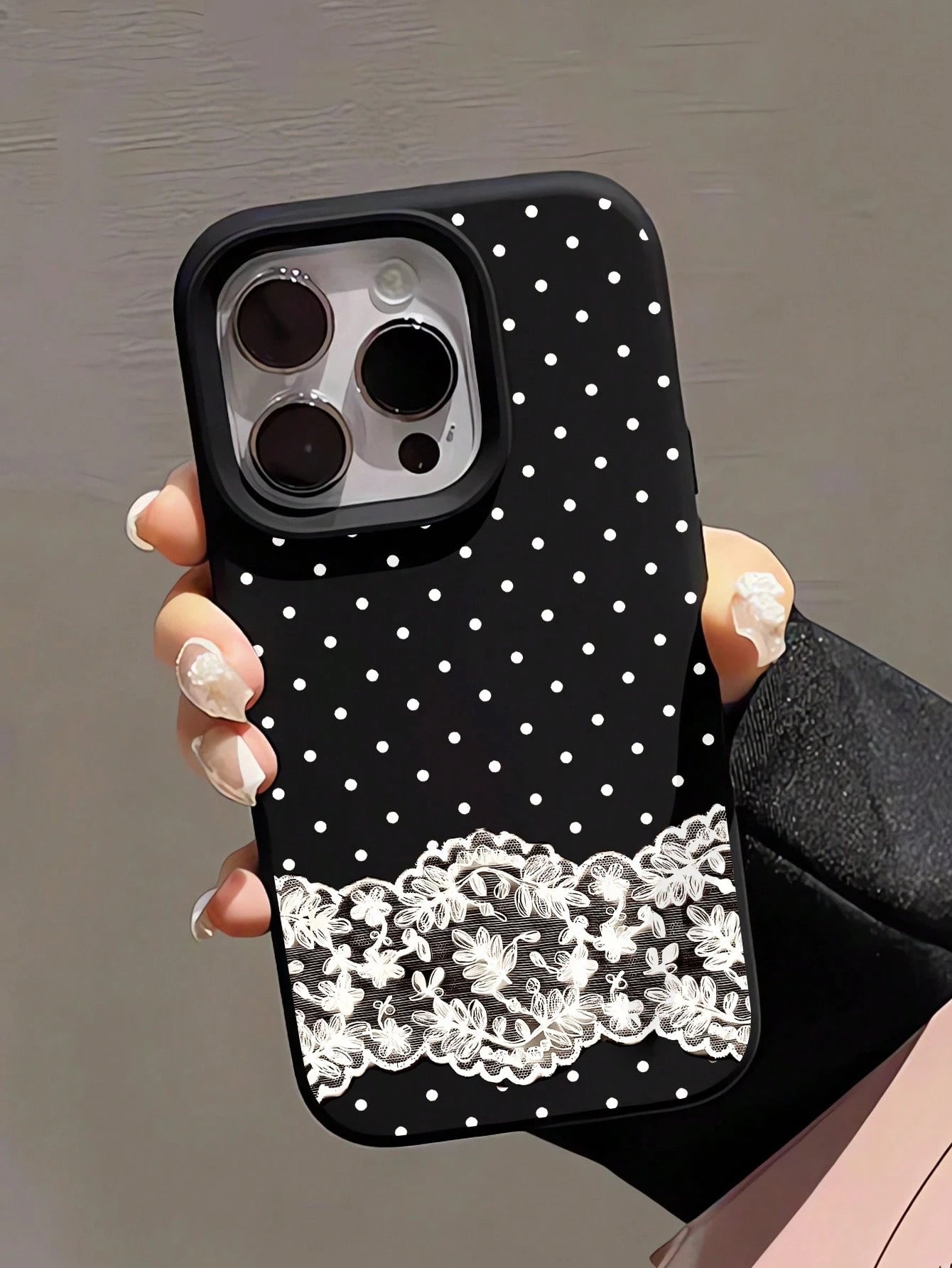 1pc Lace Polka Dot Pattern Shockproof Black Liquid Straight Edge TPU Phone Case, Suitable For IPhone 16 Pro Max/16/16 Pro/16 Plus/15/15 Pro Max/15 Pro/11/12/13/14 Pro Max/11 Pro/11 Pro Max/12 Pro/12 P