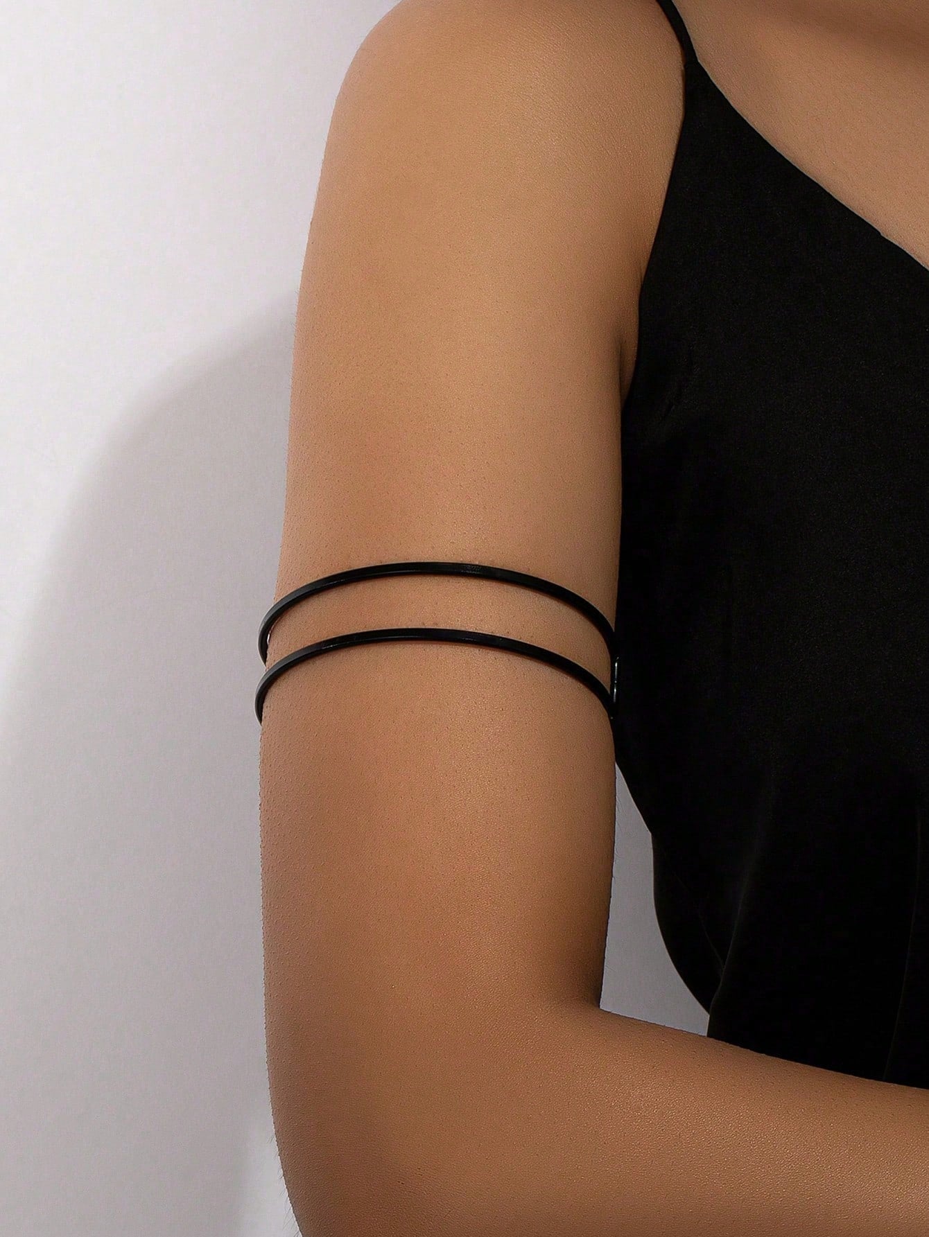 1pc Metal Wire Double Bar Arm Cuff, Fashionable And Simple, Suitable For Women's Parties, Banquets, And Giving As Gifts Valentine's Day Accessories
