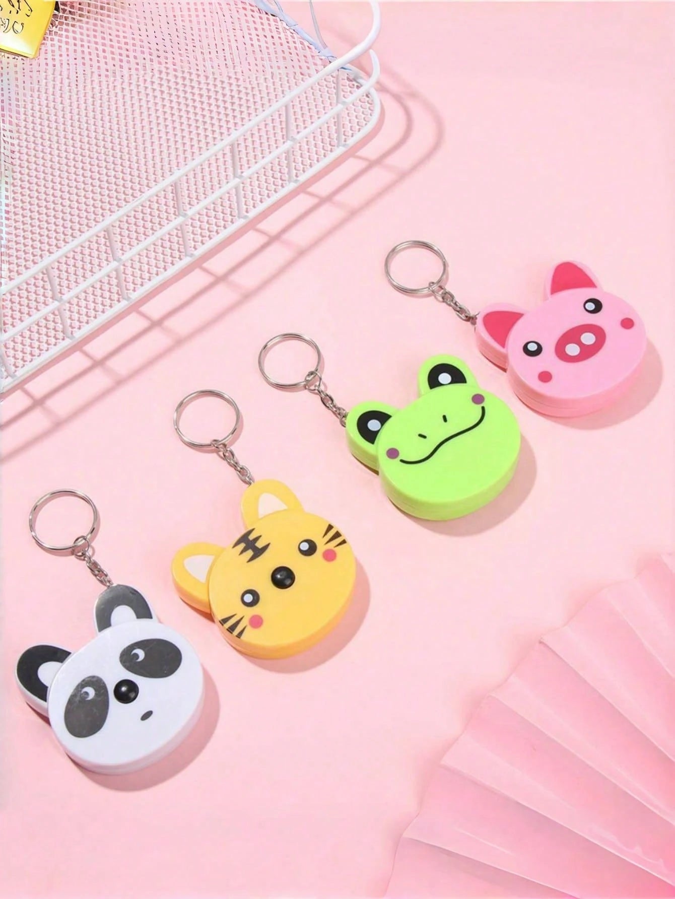 1pc Mini Animal Pattern Dual-Sided Measure Tape, Retractable Ruler For Measuring Length, Height, Distance, Bust, Waist, Hip, Stature, Clothing Size School Supplies,Back To School
