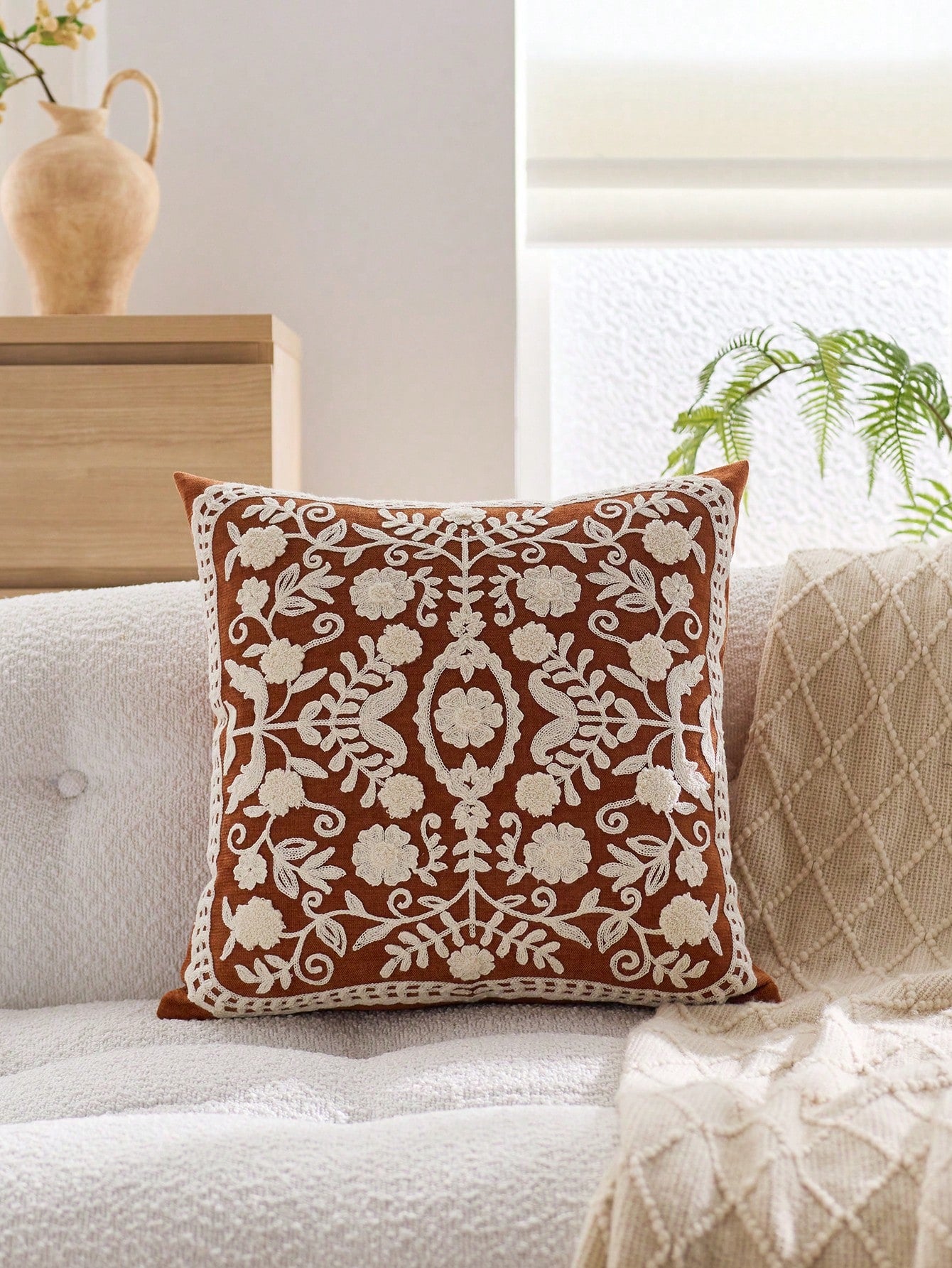 1pc Orange Swirly Floral/Leaf Embroidered Decorative Pillow Cover, Suitable For Indoor Decoration, Applicable For All Seasons, Without Insert