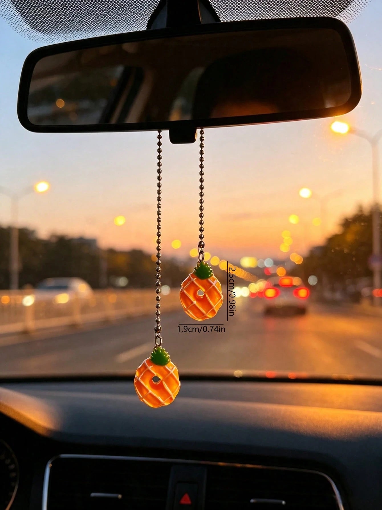 1pc Pineapple Donut Car Hanging Ornament, Resin Pink Donut Pendant, Rearview Mirror Decor, Women's Car Accessory