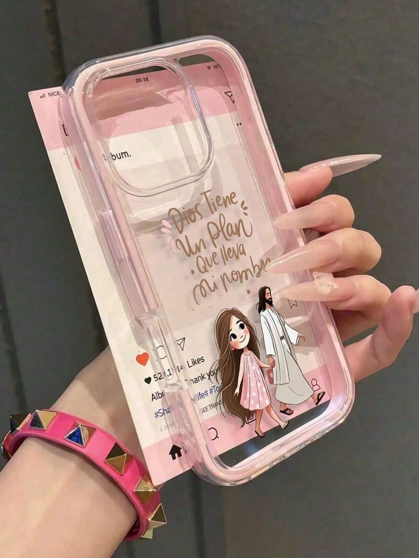 1pc Pink Jesus Holding Girl's Hand Minimalist Personalized TPU Shockproof Full Coverage Phone Case, Compatible With Apple 17, 16, 15, 14, 13, 12, 11 Pro Max, Air, And Series