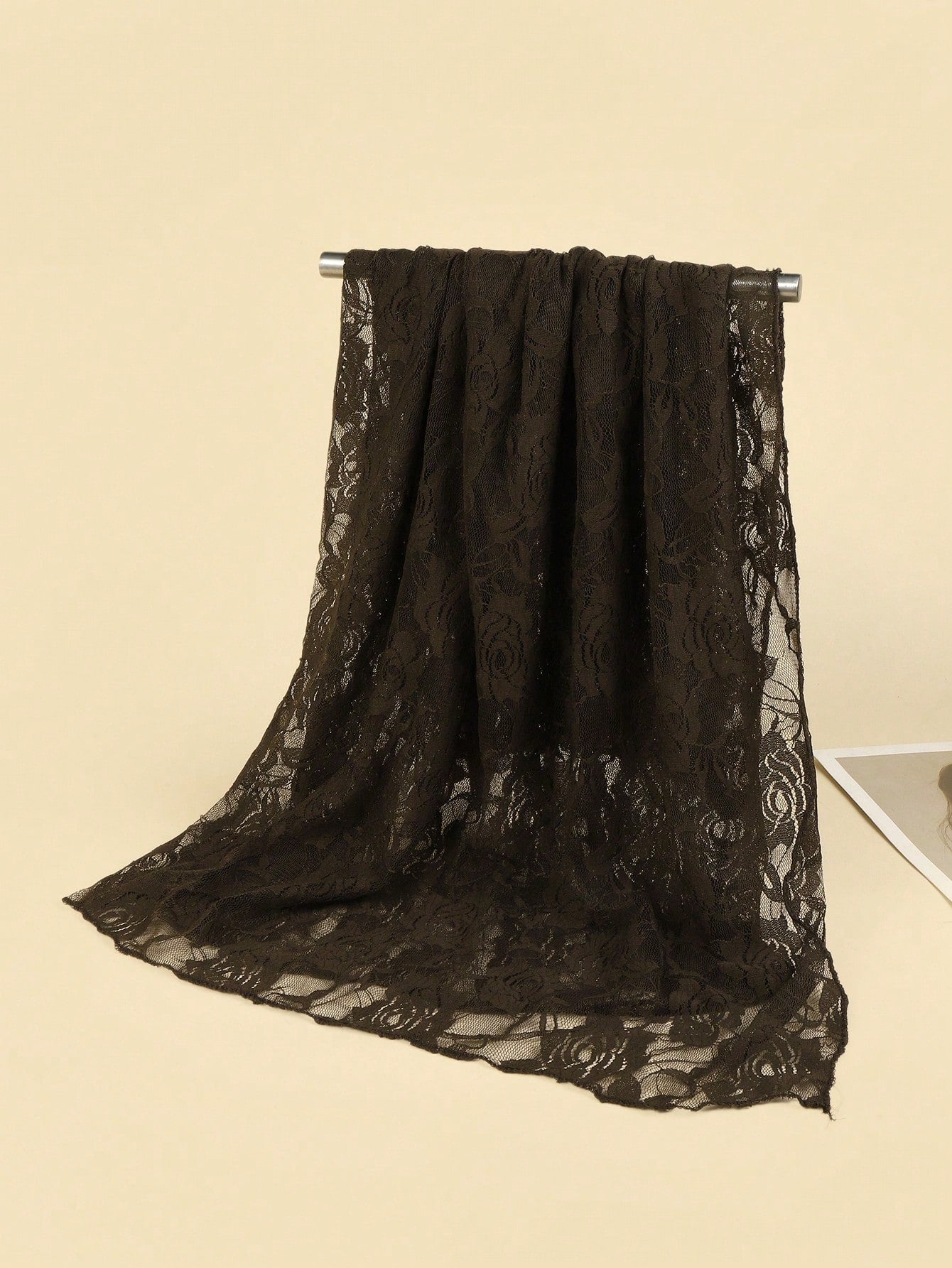 1pc Rose Lace Pattern Scarf, Fashionable Versatile Lightweight Shawl For Women, Suitable For All Seasons