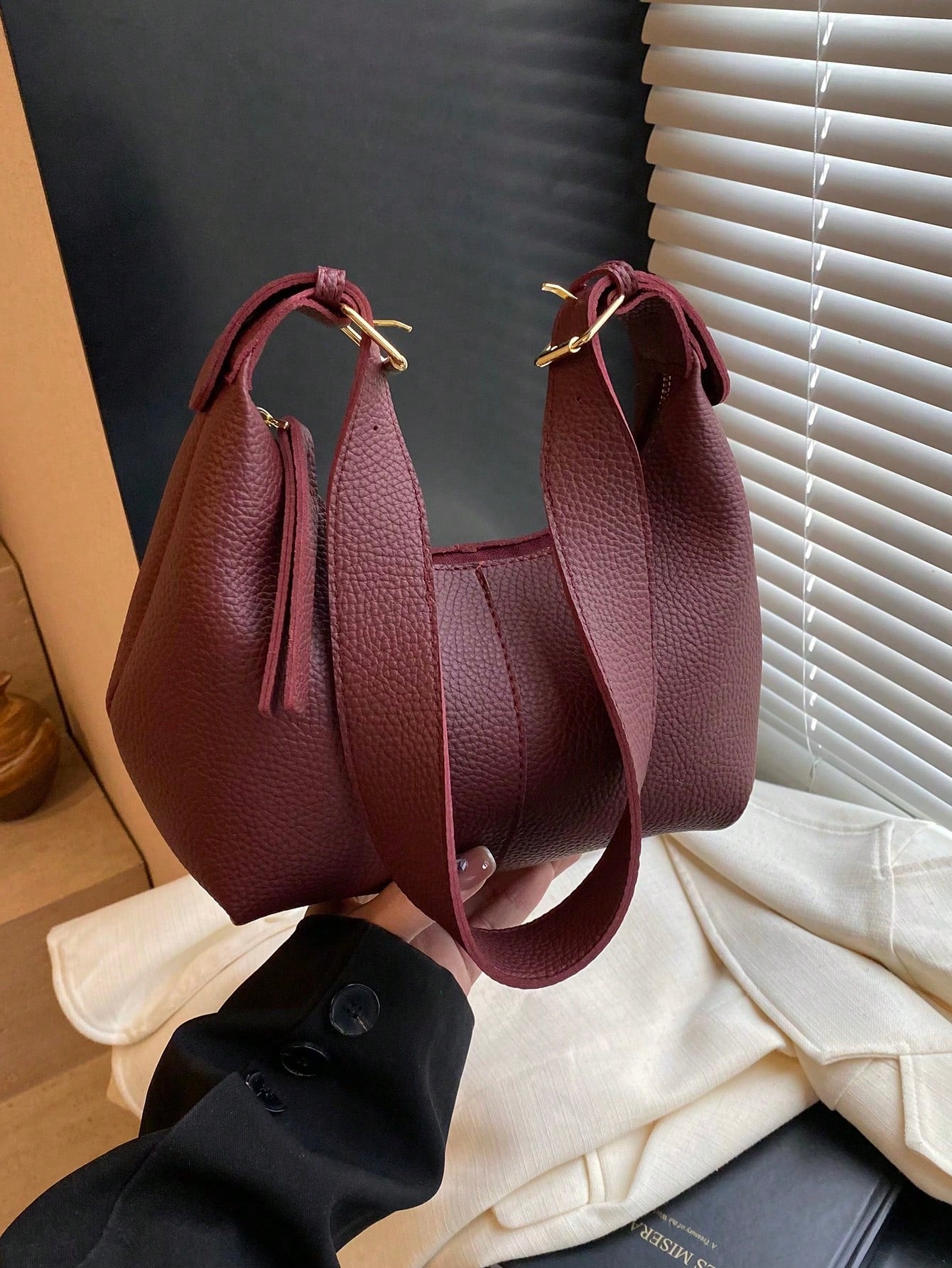 1pc Solid Color Women's Shoulder Underarm Bag With Zipper Closure, Suitable For Daily Shopping And Casual Wear